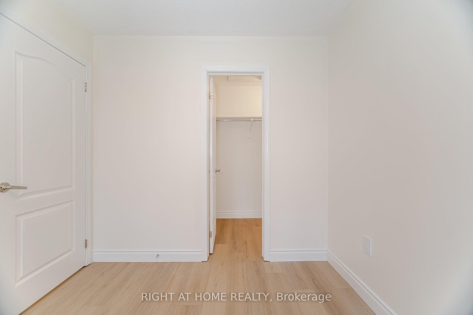 Photo 25 of 40 Ohara Lane, Hamilton, Meadowlands — HOMEH