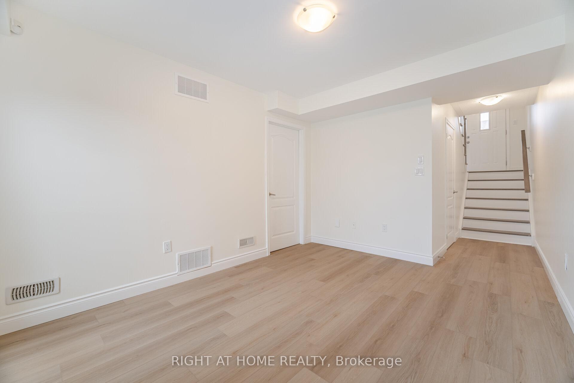 Photo 40 of 40 Ohara Lane, Hamilton, Meadowlands — HOMEH