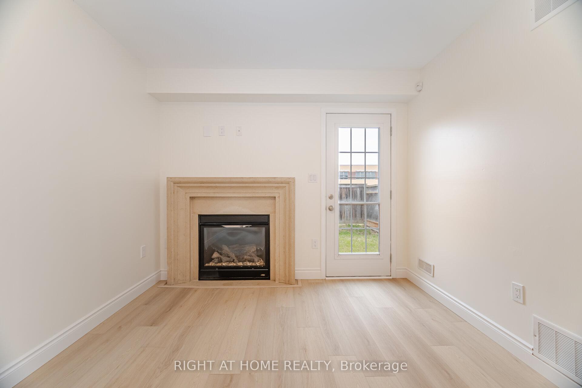 Photo 41 of 40 Ohara Lane, Hamilton, Meadowlands — HOMEH