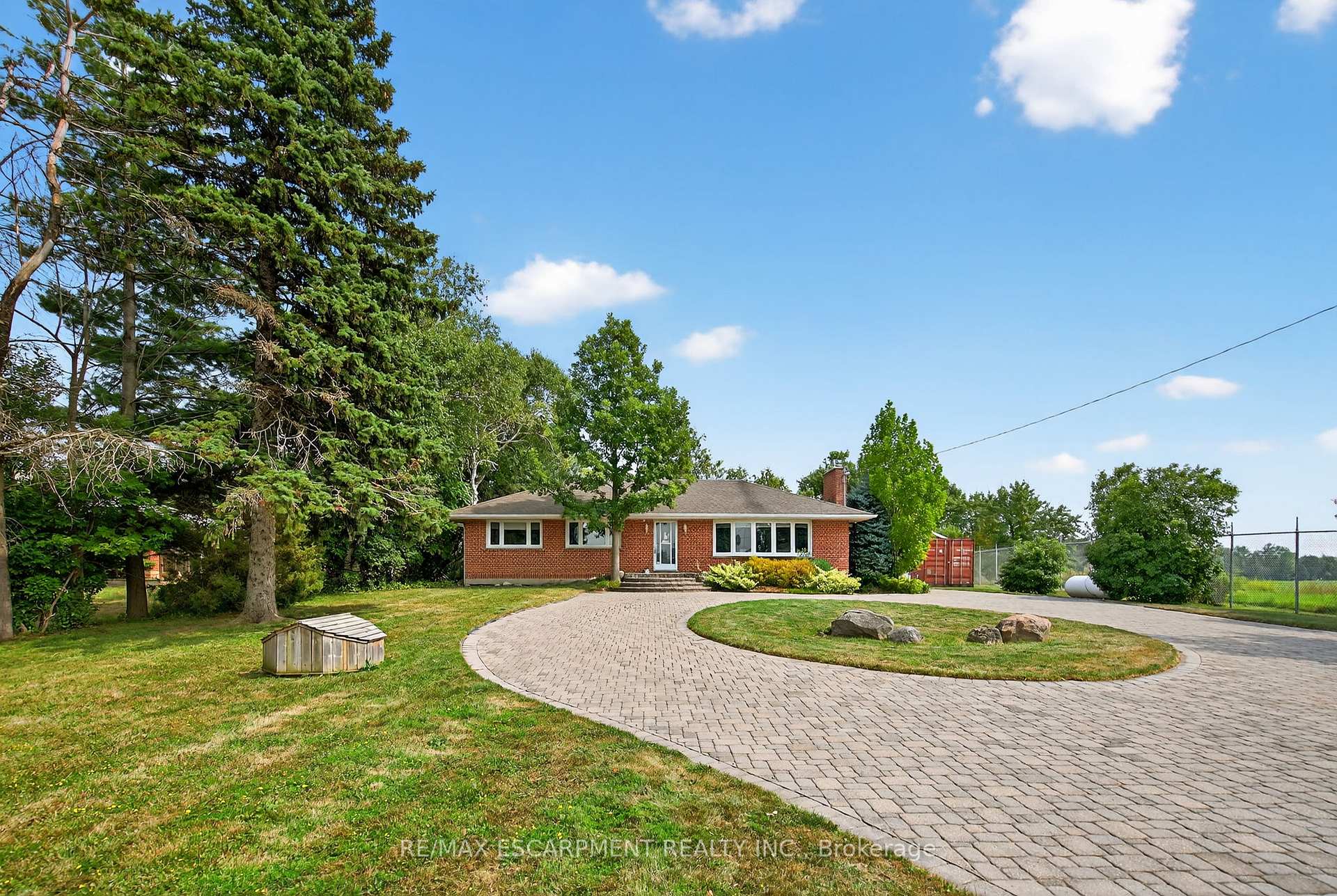 Photo 2 of 9286 5 Side Road, Milton, Milton North — HOMEH
