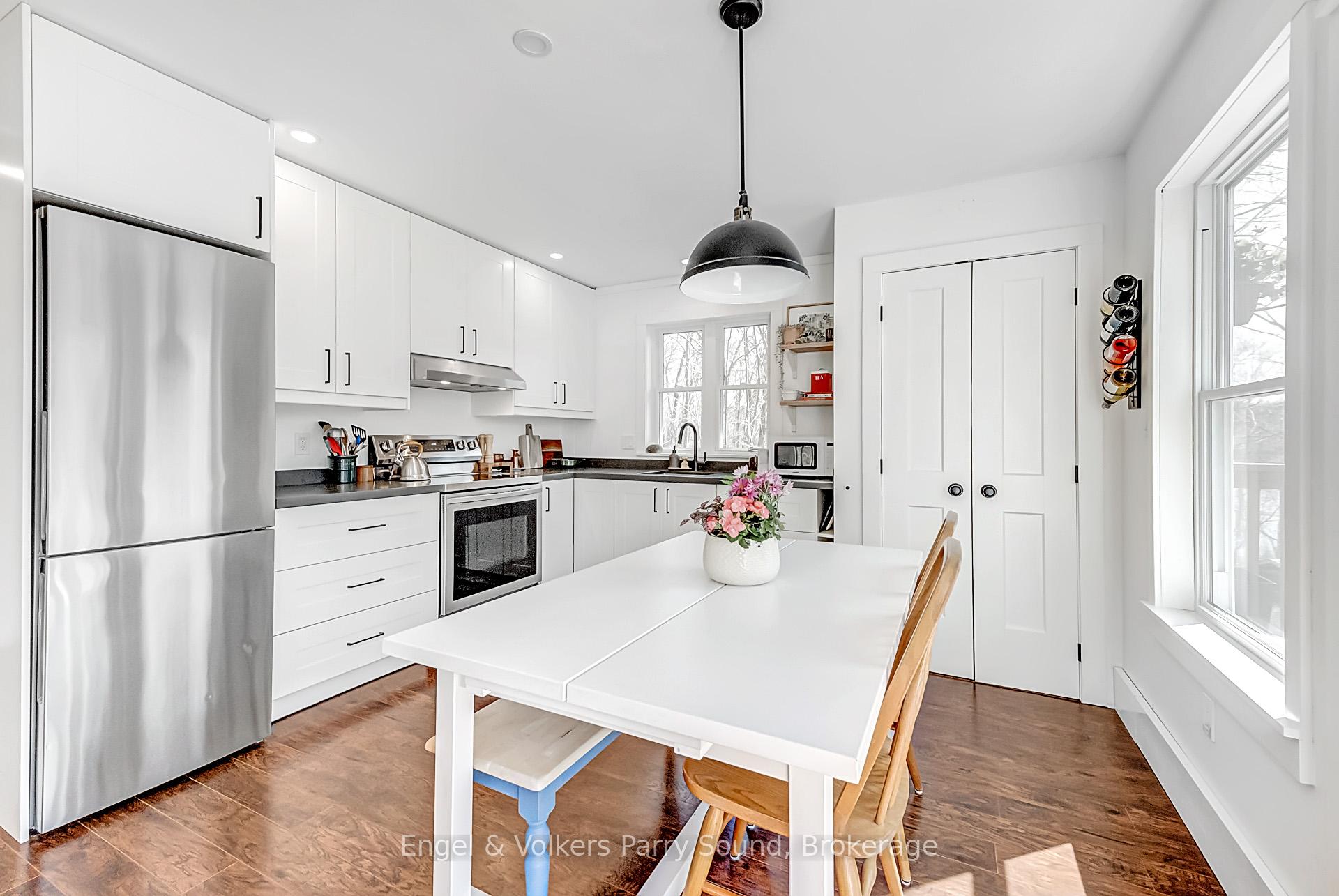 Photo 12 of 107 Pinewood Road, McDougall — HOMEH