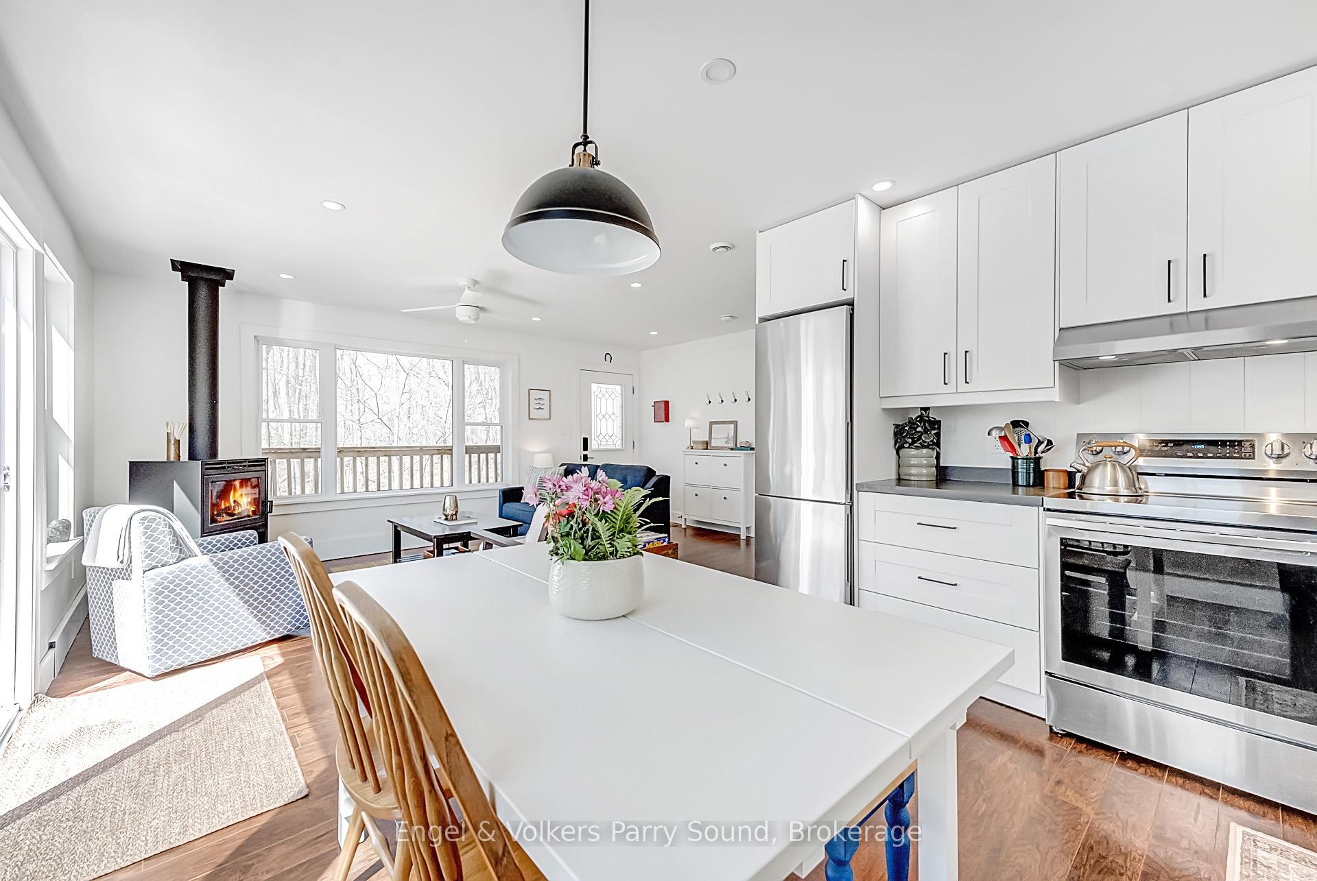 Photo 9 of 107 Pinewood Road, McDougall — HOMEH