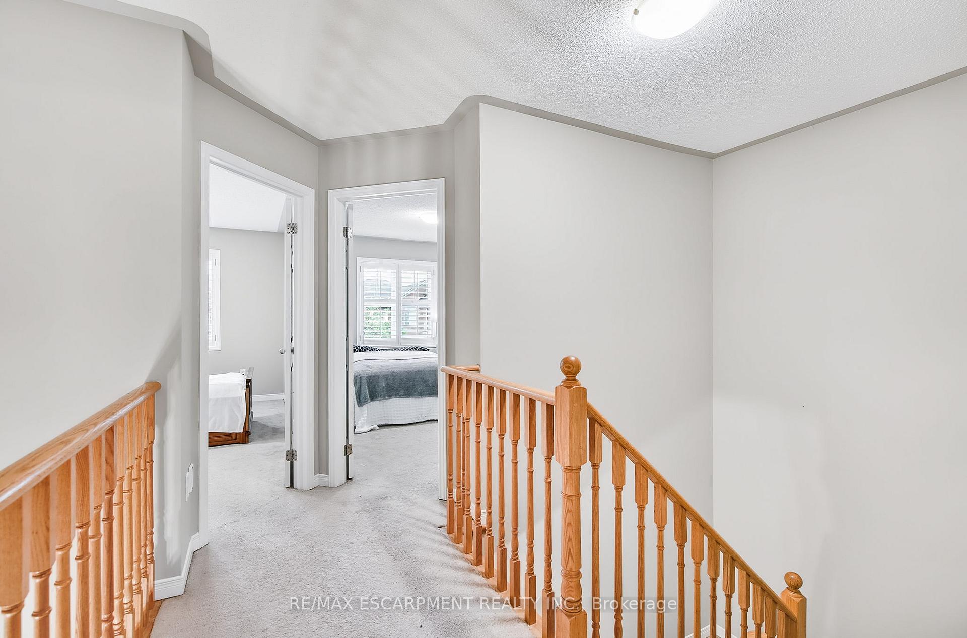 Photo 18 of 71 Cathedral Court, Hamilton, Waterdown — HOMEH