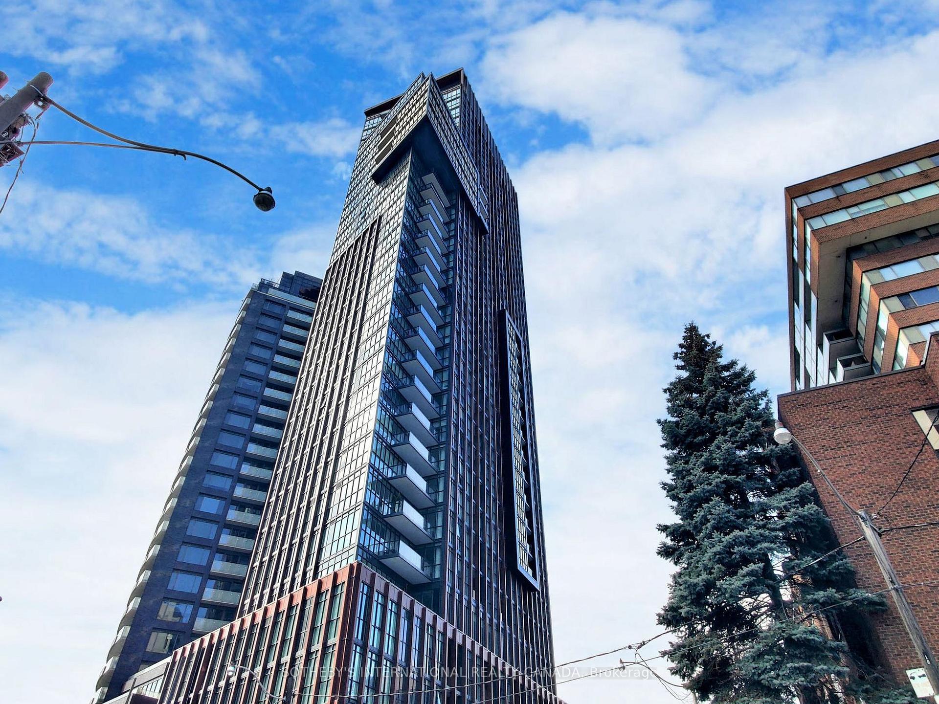 Photo 11 of Unit 1008, 32 Davenport Road, Toronto, The Annex — HOMEH
