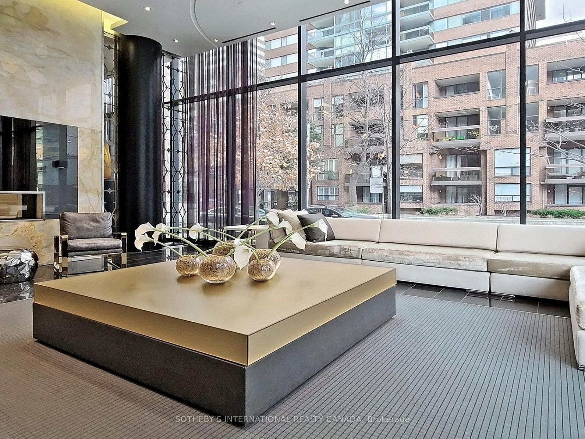 Photo 12 of Unit 1008, 32 Davenport Road, Toronto, The Annex — HOMEH