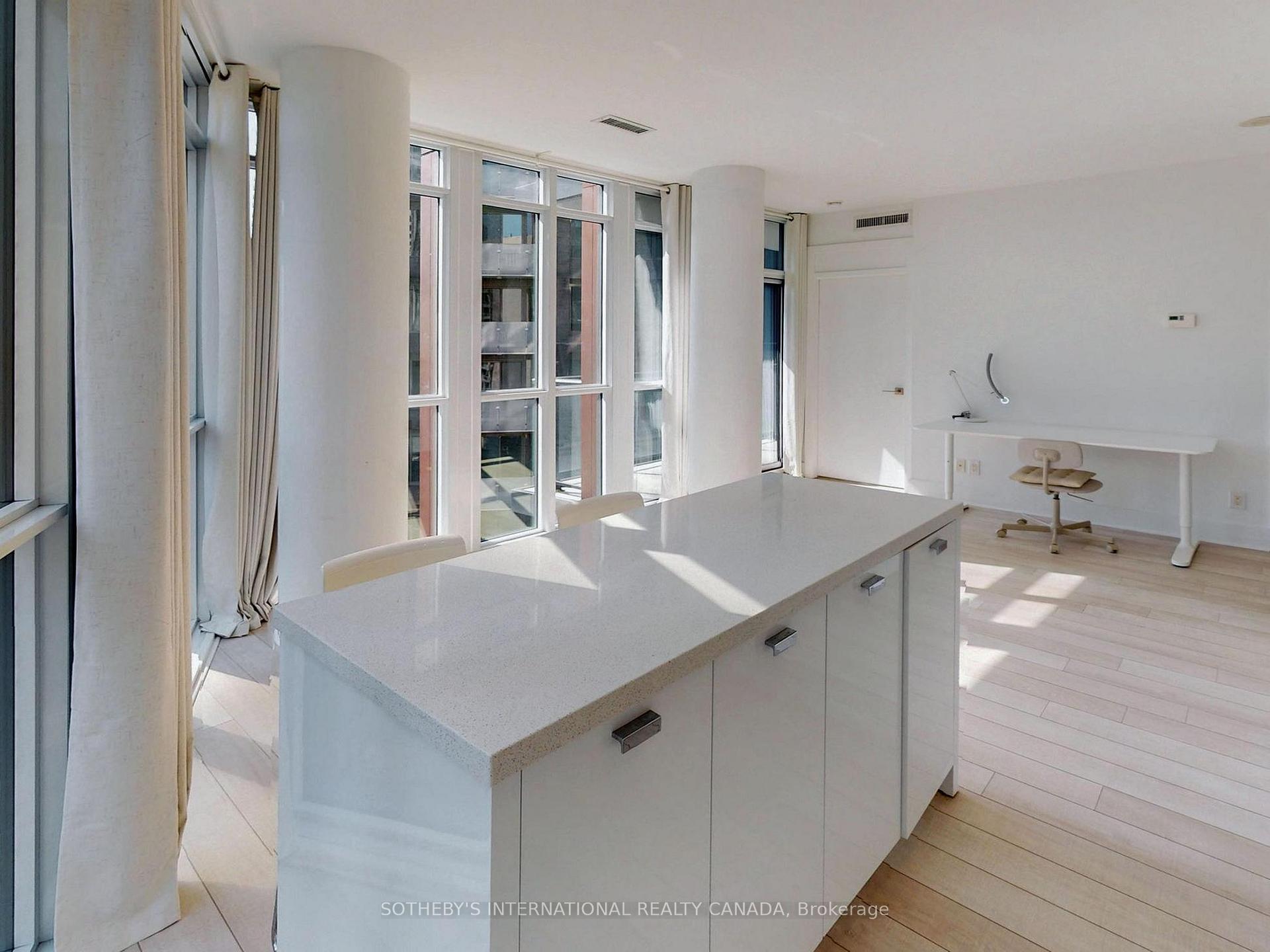 Photo 13 of Unit 1008, 32 Davenport Road, Toronto, The Annex — HOMEH