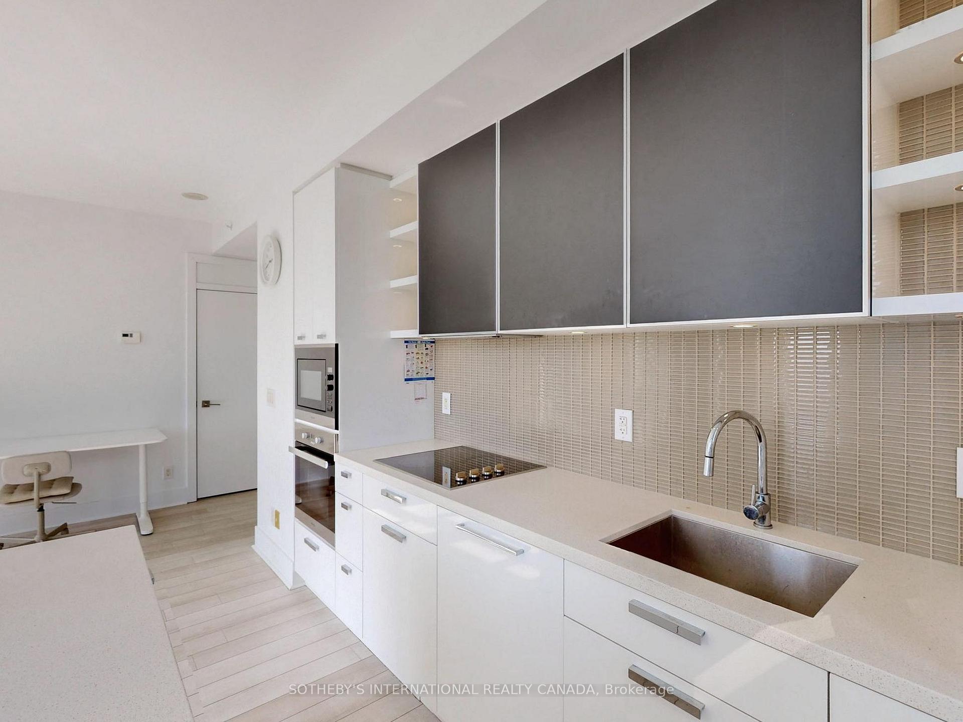 Photo 8 of Unit 1008, 32 Davenport Road, Toronto, The Annex — HOMEH