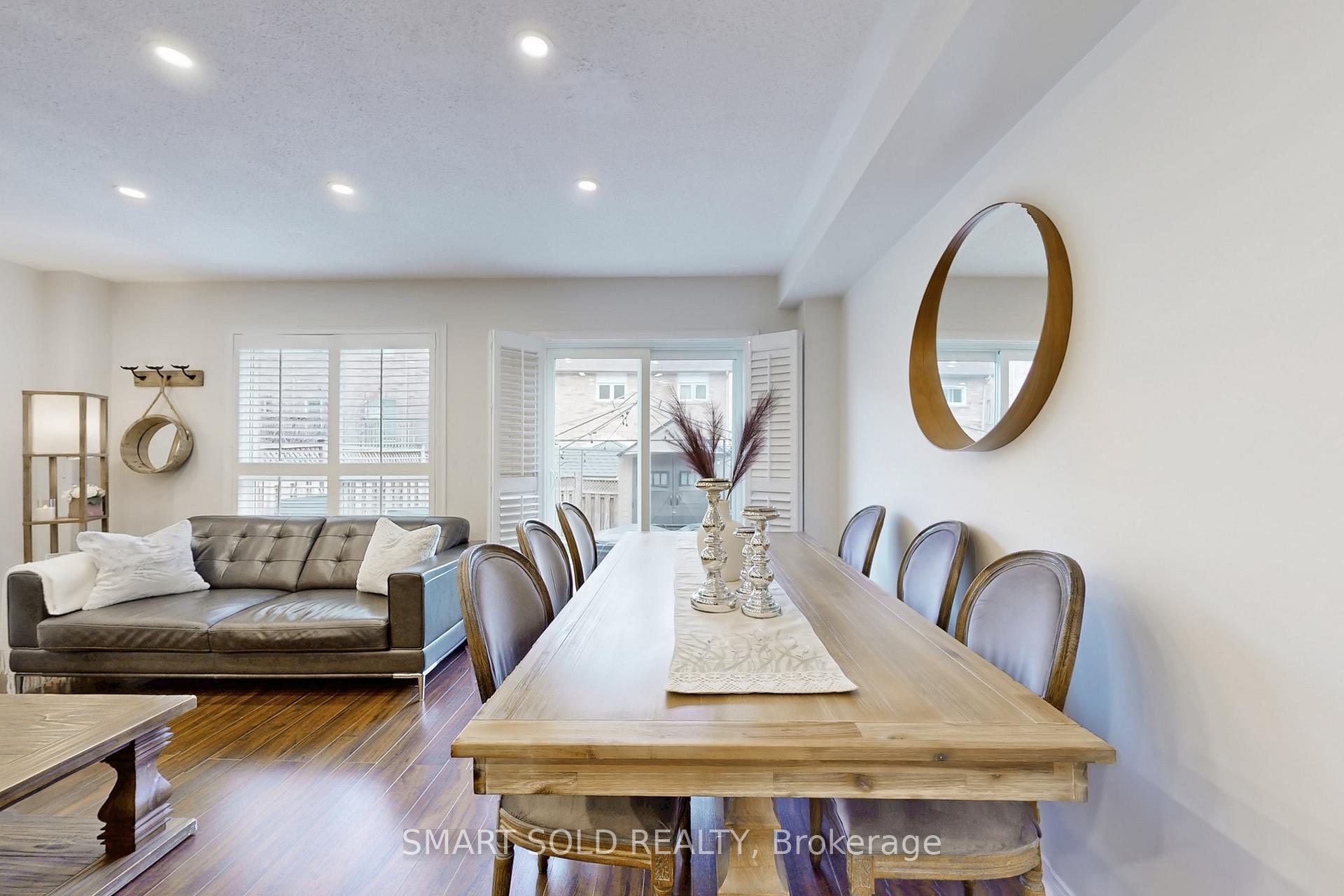 Photo 14 of 210 Kelso Crescent, Vaughan, Maple — HOMEH