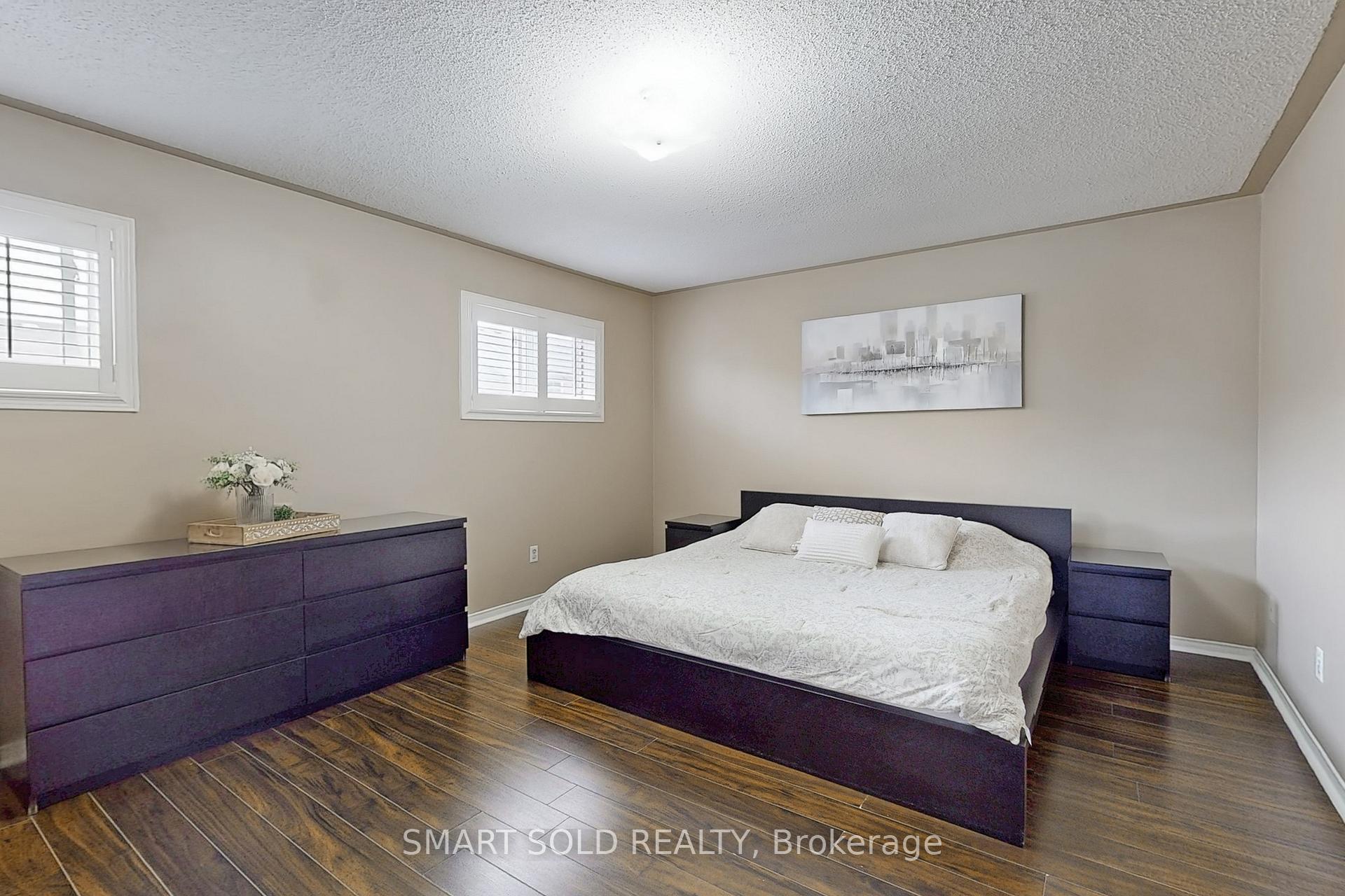 Photo 15 of 210 Kelso Crescent, Vaughan, Maple — HOMEH