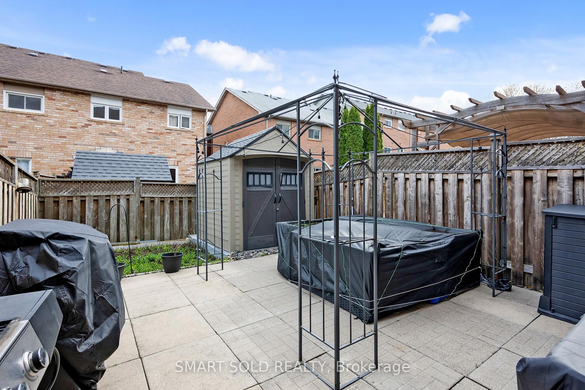 Photo 36 of 210 Kelso Crescent, Vaughan, Maple — HOMEH
