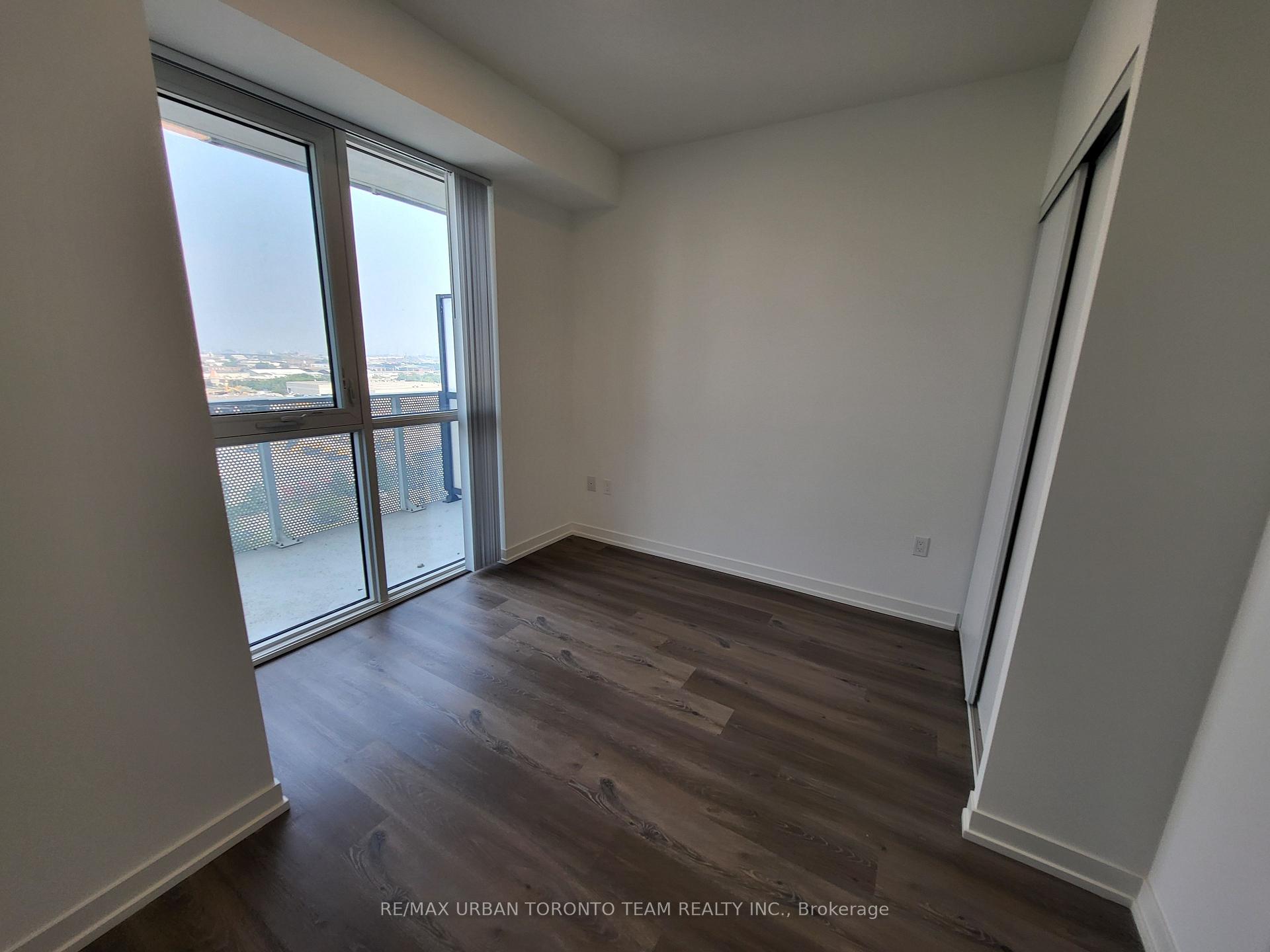 Photo 7 of Unit 1607, 28 Interchange Way, Vaughan, Vaughan Corporate Centre — HOMEH