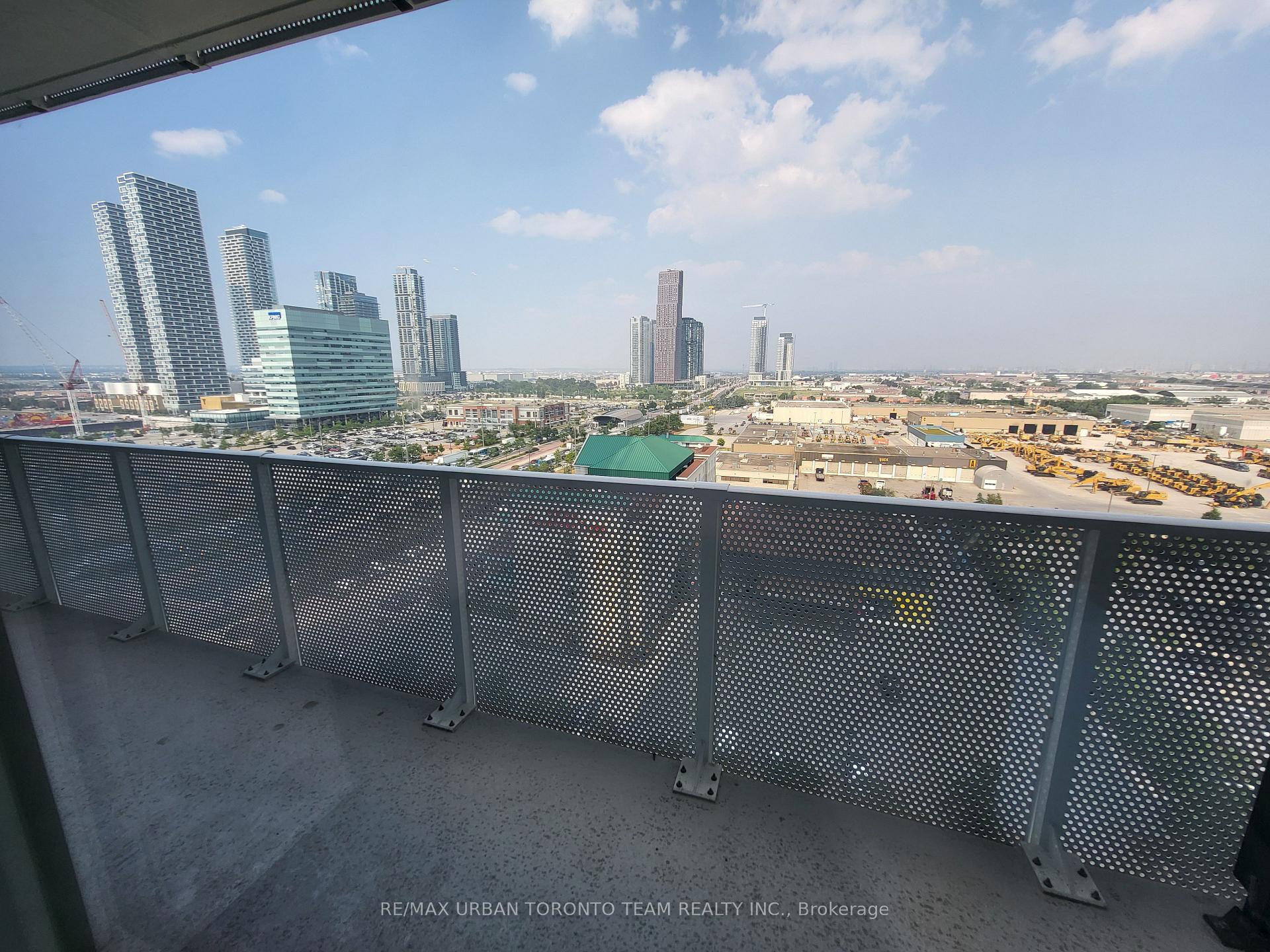 Photo 6 of Unit 1607, 28 Interchange Way, Vaughan, Vaughan Corporate Centre — HOMEH