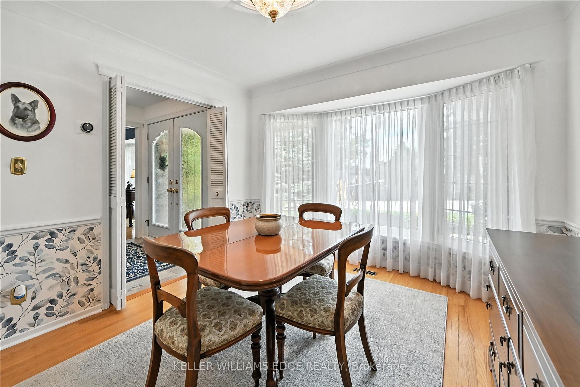 Photo 8 of 2105 Agincourt Crescent, Burlington, Tyandaga — HOMEH