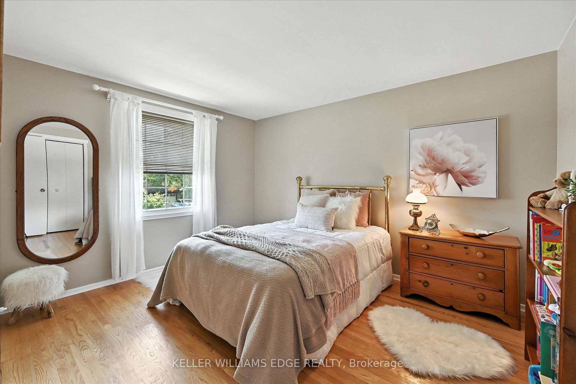 Photo 25 of 2105 Agincourt Crescent, Burlington, Tyandaga — HOMEH
