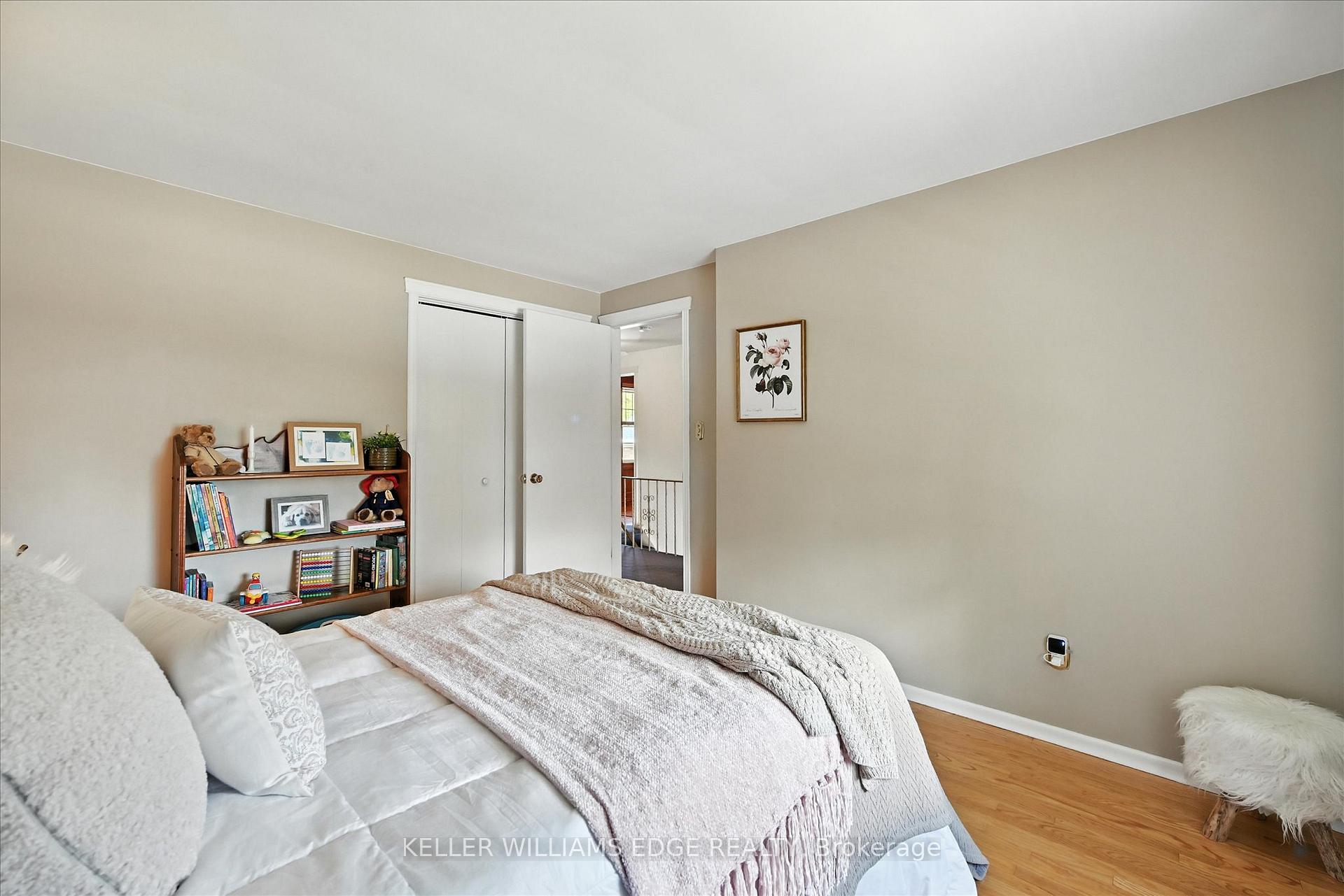 Photo 26 of 2105 Agincourt Crescent, Burlington, Tyandaga — HOMEH