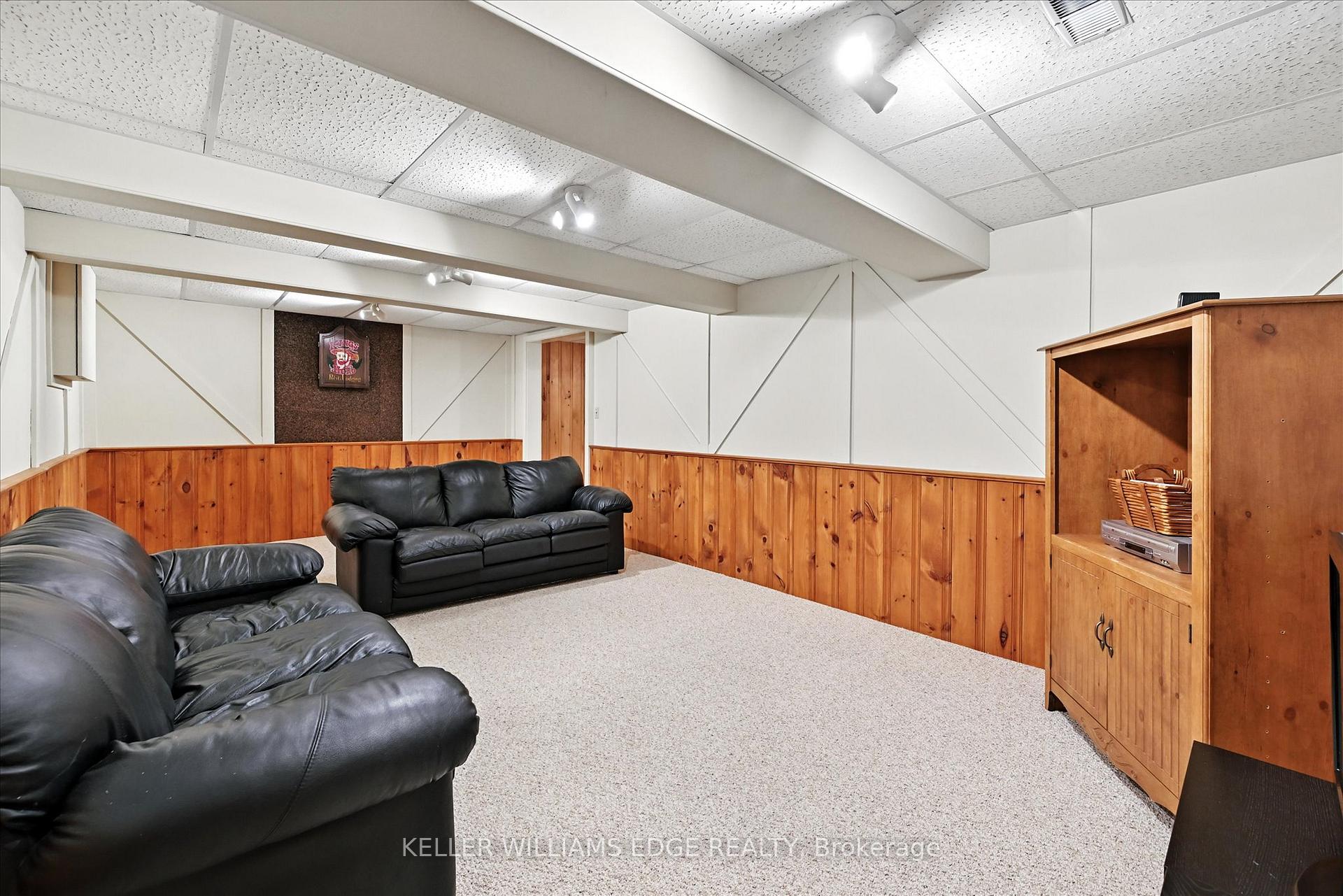 Photo 35 of 2105 Agincourt Crescent, Burlington, Tyandaga — HOMEH
