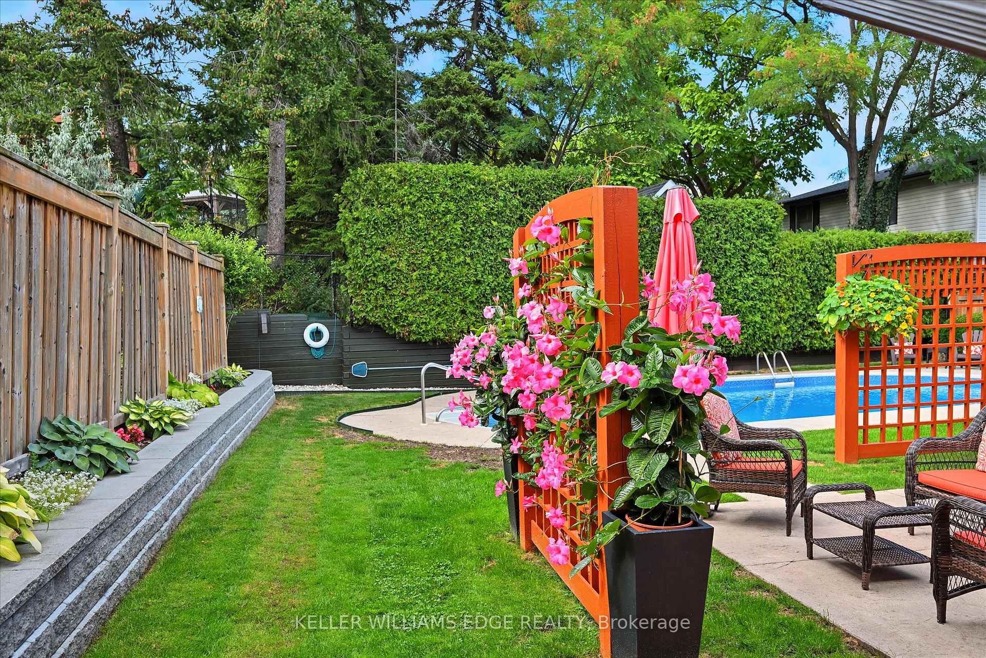 Photo 41 of 2105 Agincourt Crescent, Burlington, Tyandaga — HOMEH