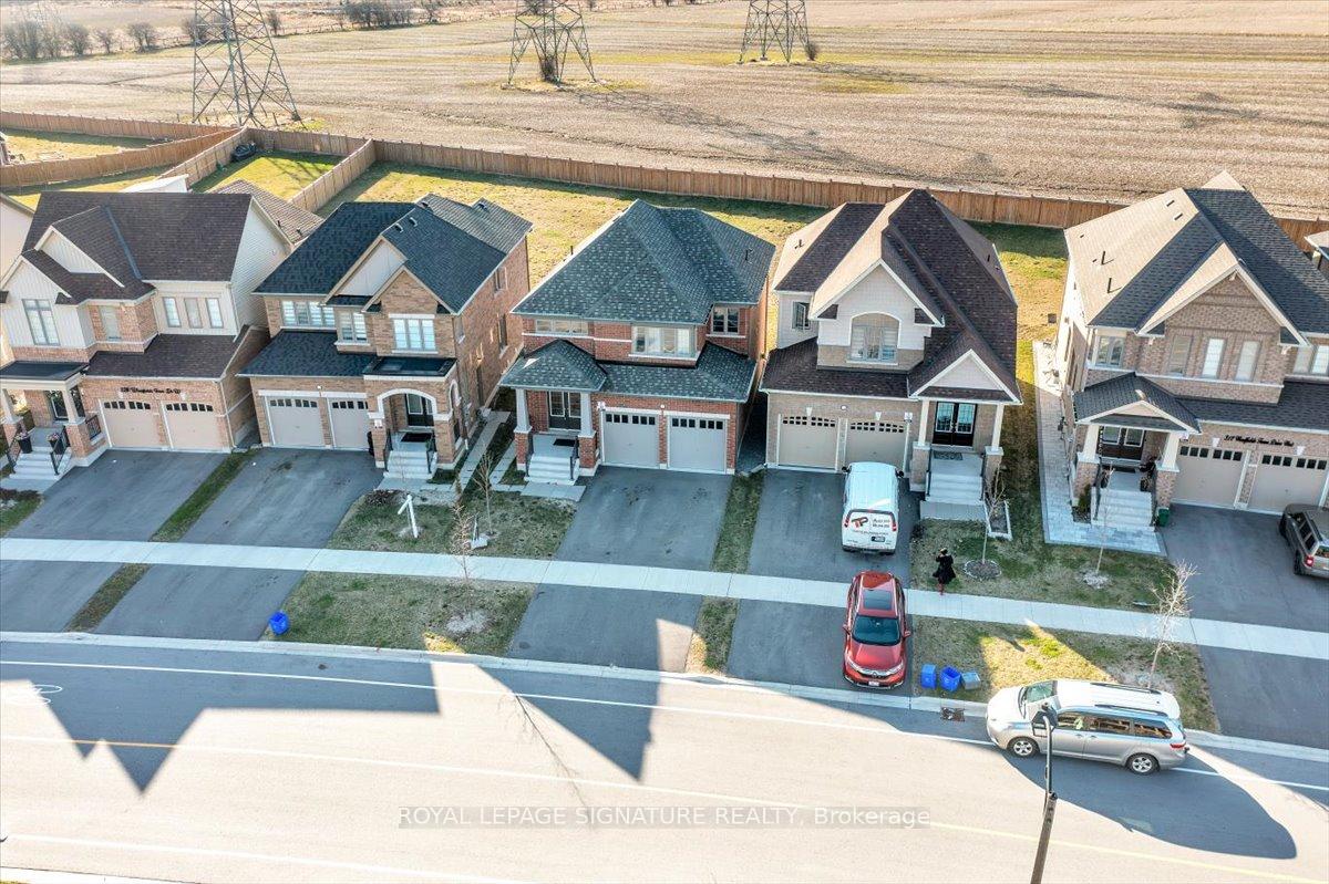 Photo 36 of 320 Windfield's Farm Drive W, Oshawa, Windfields — HOMEH