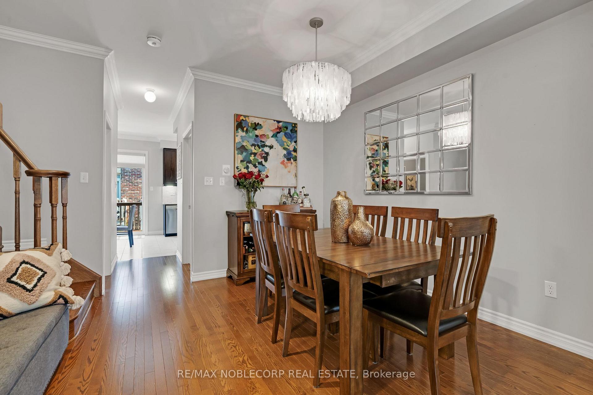 Photo 10 of Unit 45, 10 Porter Avenue W, Vaughan, West Woodbridge — HOMEH