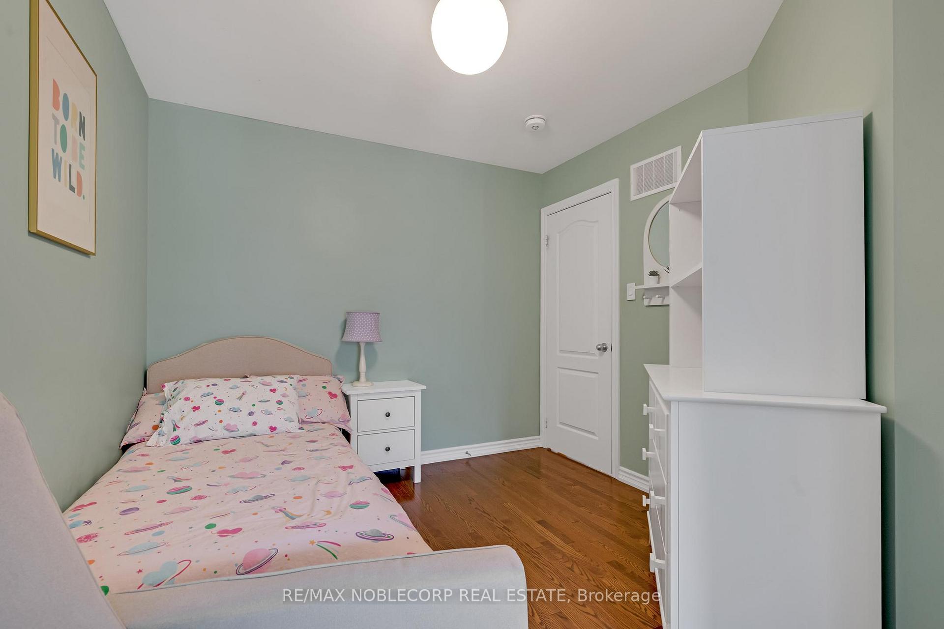 Photo 26 of Unit 45, 10 Porter Avenue W, Vaughan, West Woodbridge — HOMEH