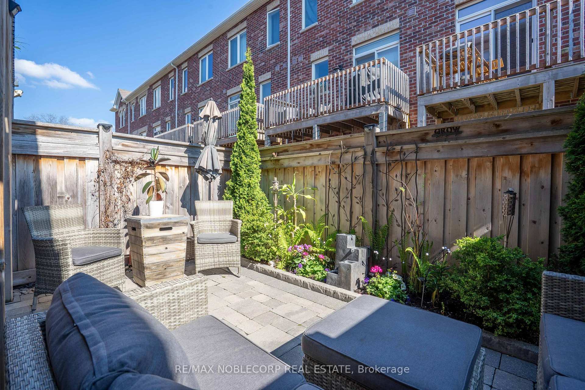 Photo 37 of Unit 45, 10 Porter Avenue W, Vaughan, West Woodbridge — HOMEH