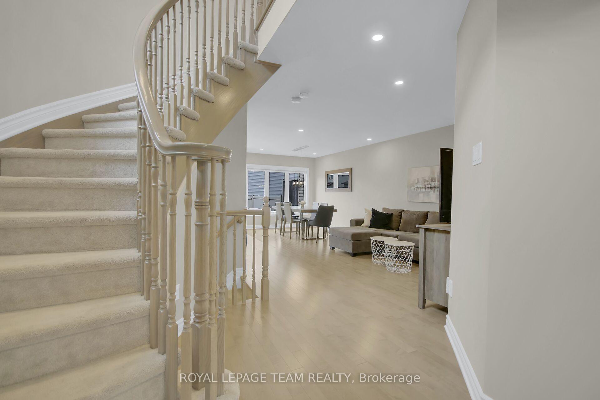 Photo 6 of 204 Clonrush Way, Ottawa, Kanata - Kanata Lakes/Heritage Hills — HOMEH