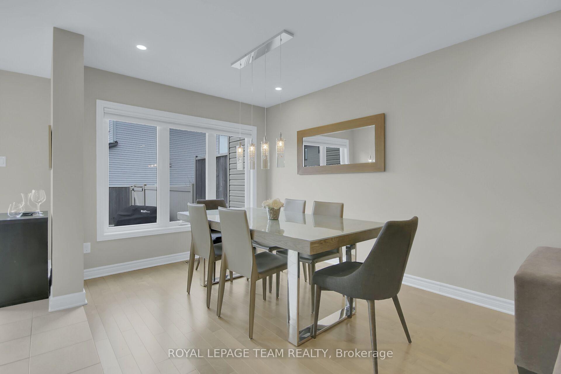 Photo 10 of 204 Clonrush Way, Ottawa, Kanata - Kanata Lakes/Heritage Hills — HOMEH