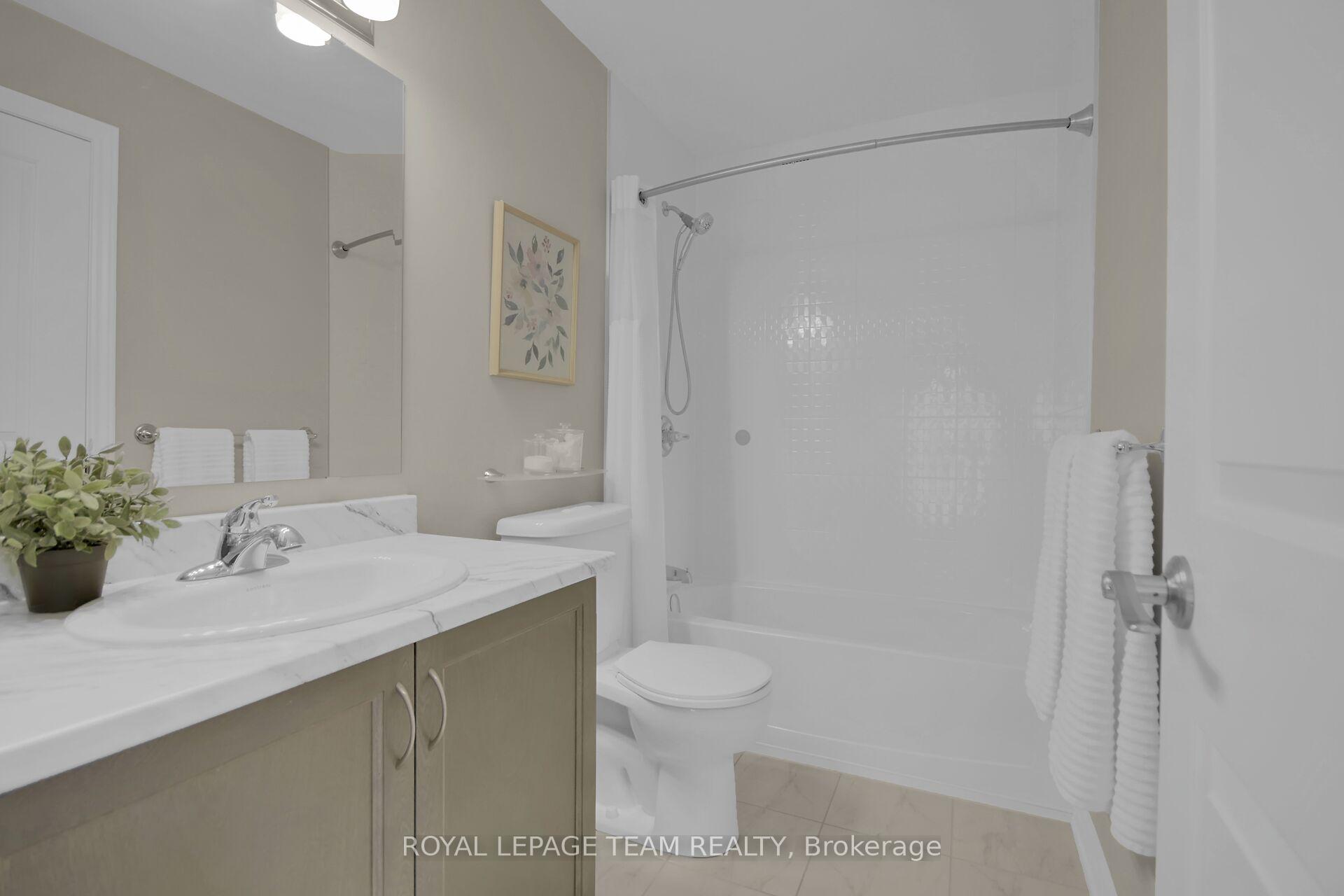 Photo 24 of 204 Clonrush Way, Ottawa, Kanata - Kanata Lakes/Heritage Hills — HOMEH