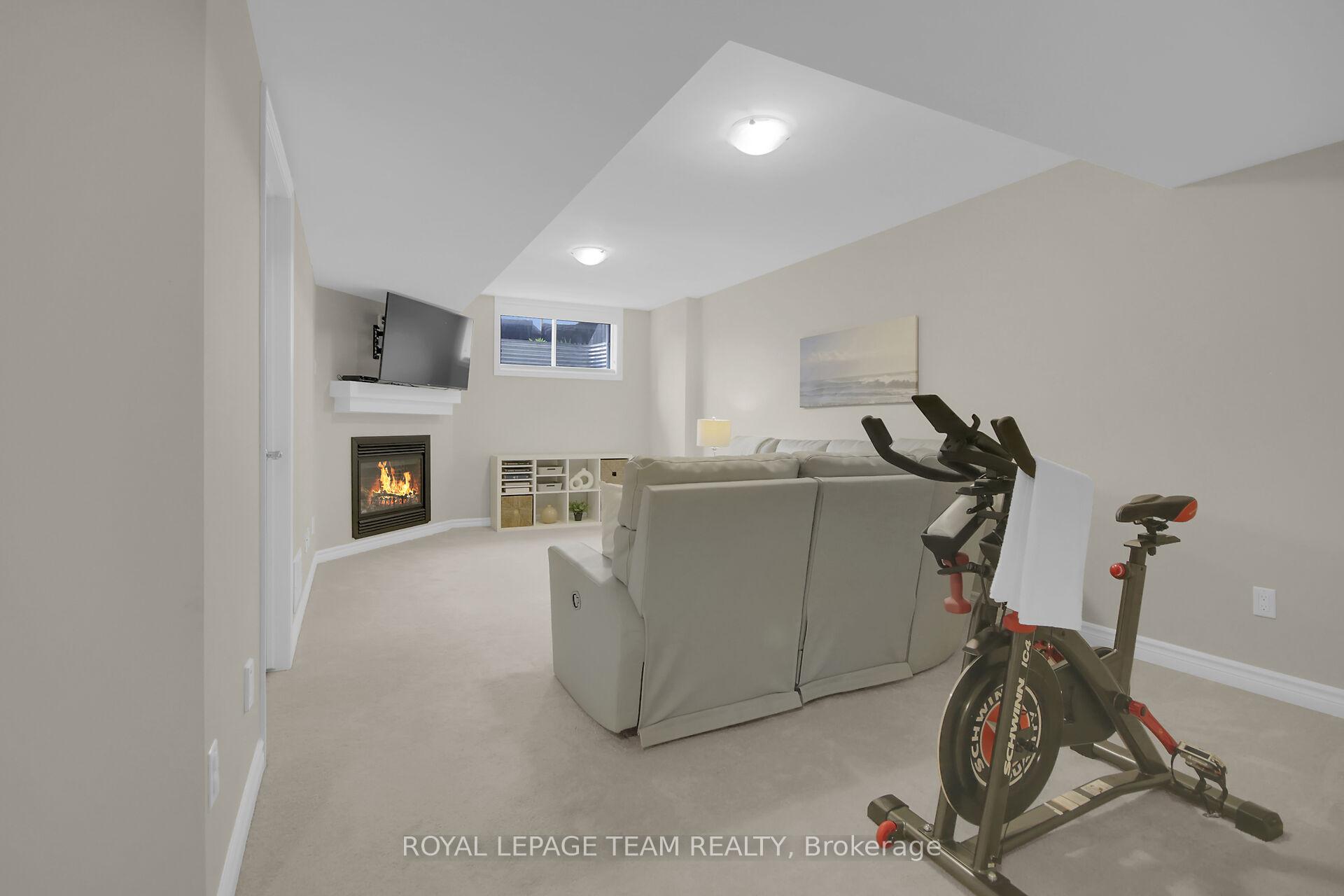 Photo 29 of 204 Clonrush Way, Ottawa, Kanata - Kanata Lakes/Heritage Hills — HOMEH