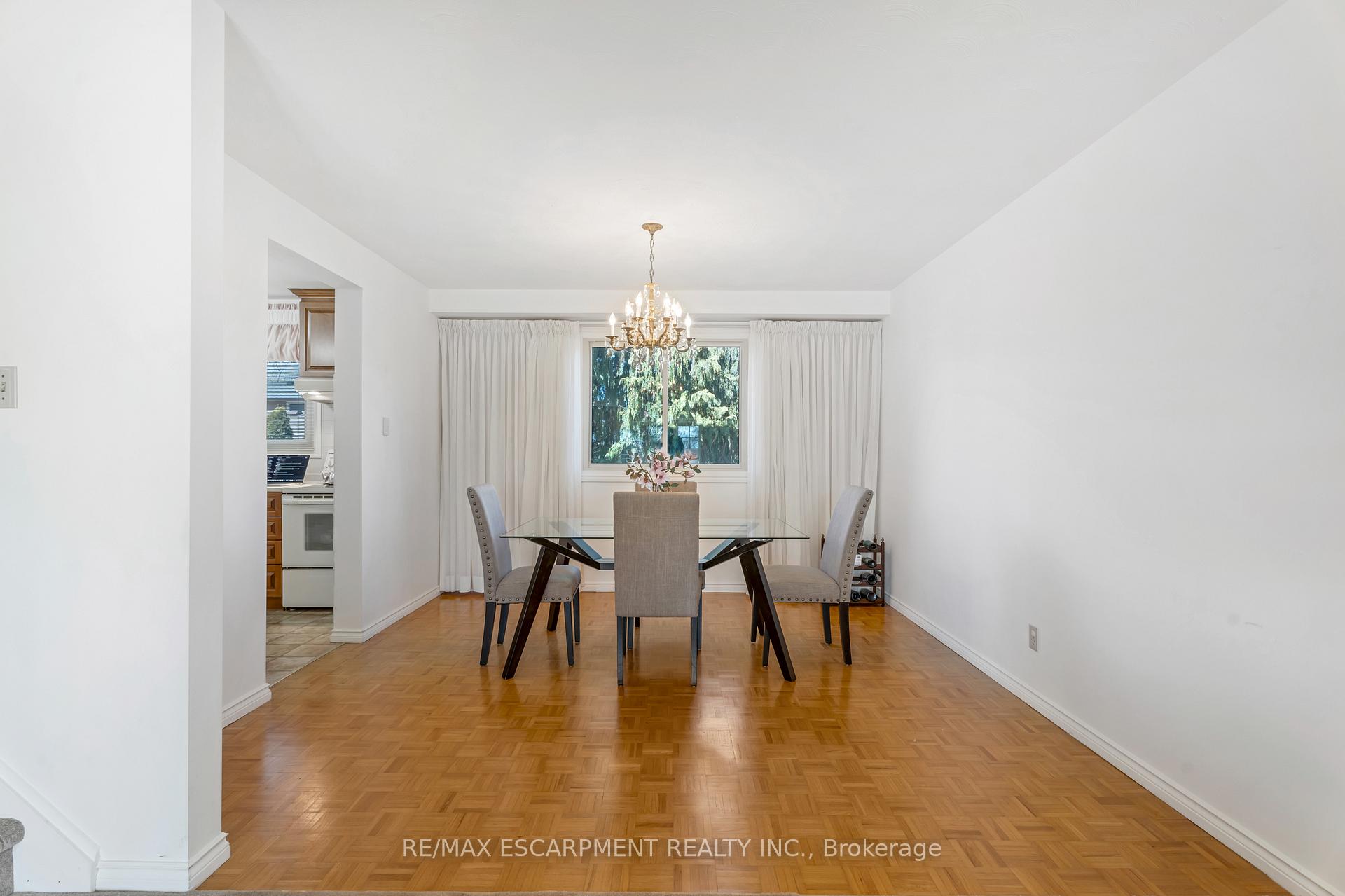 Photo 17 of 6 Memorial Avenue, Hamilton, Stoney Creek — HOMEH