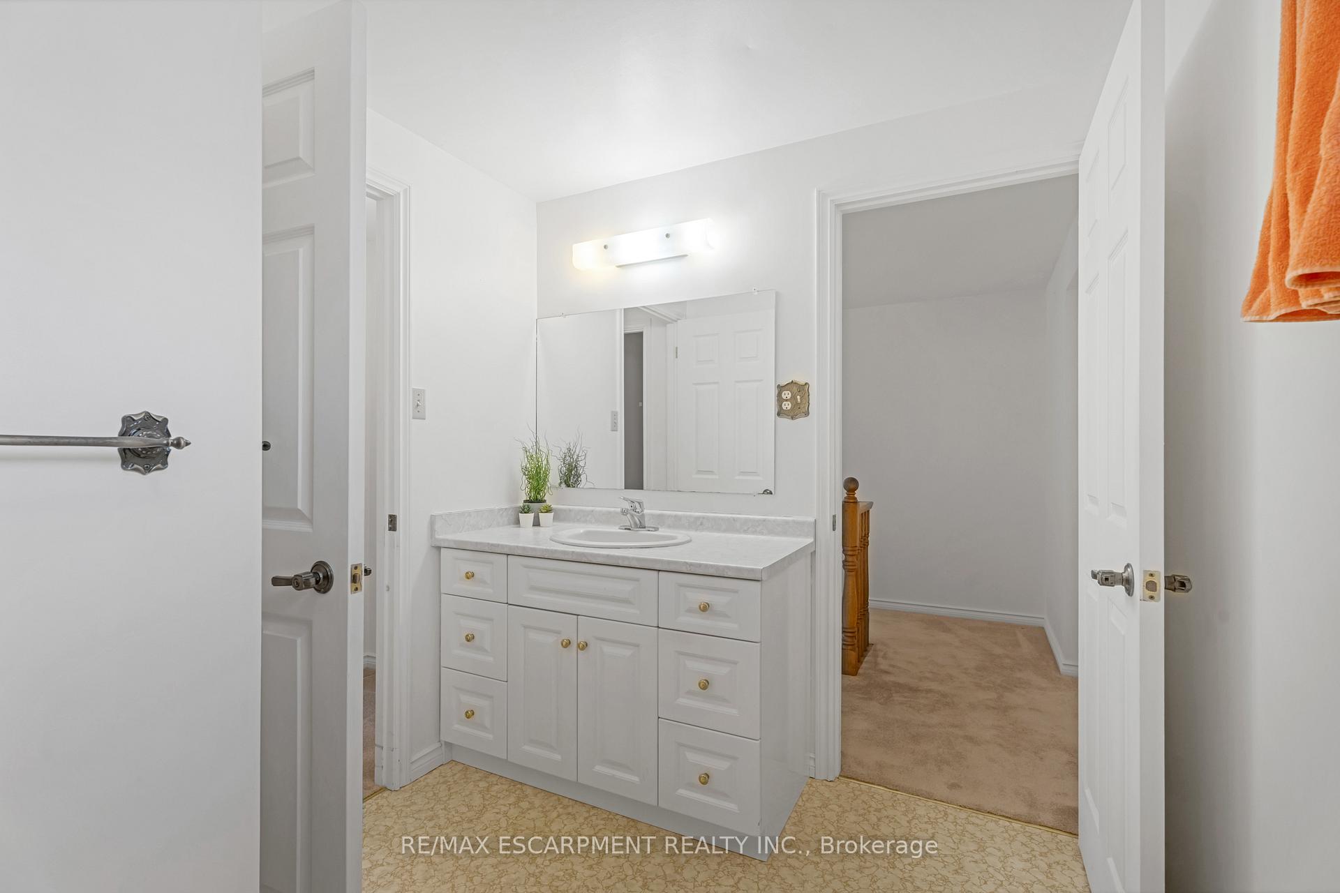 Photo 27 of 6 Memorial Avenue, Hamilton, Stoney Creek — HOMEH