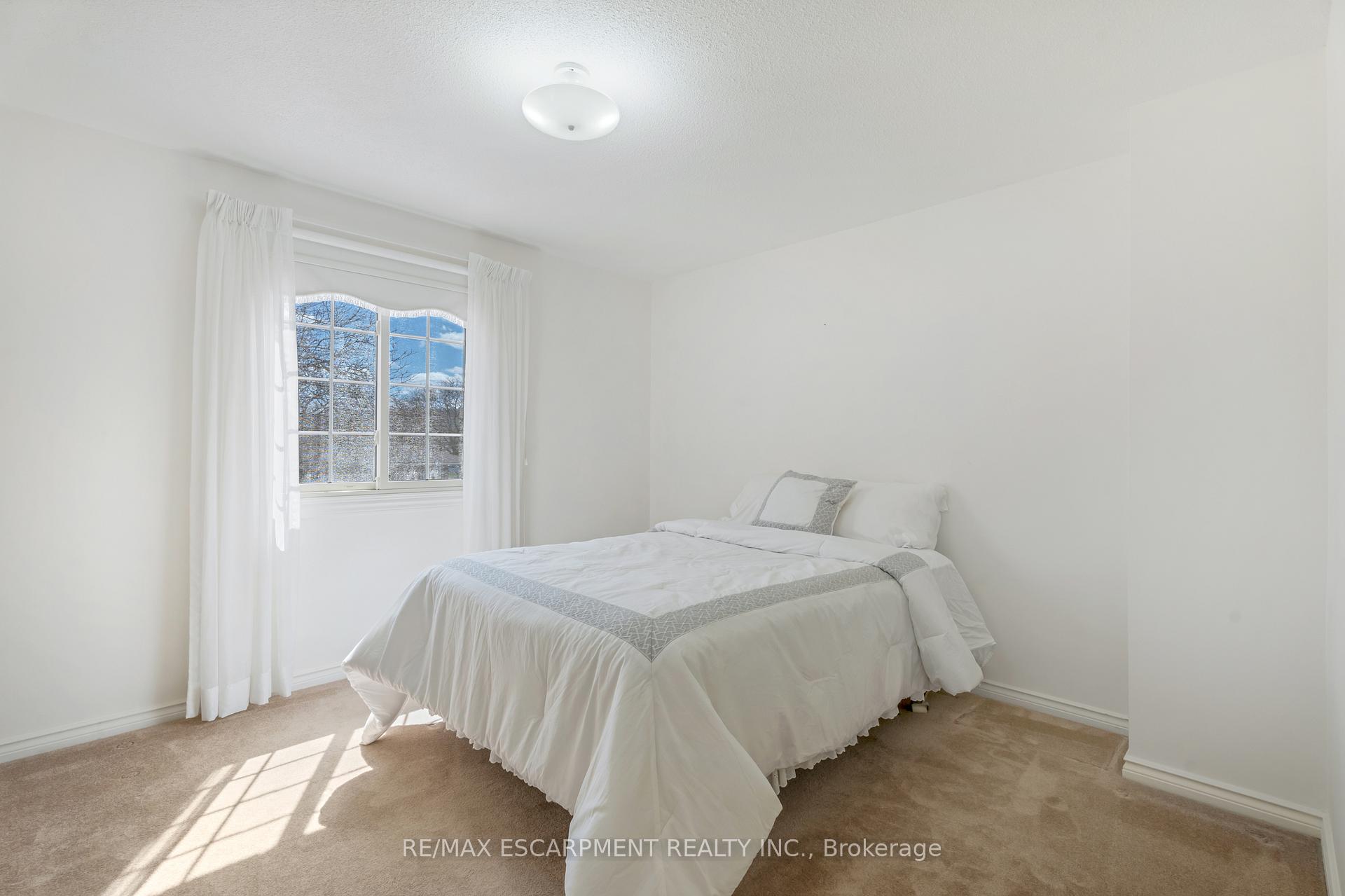 Photo 22 of 6 Memorial Avenue, Hamilton, Stoney Creek — HOMEH