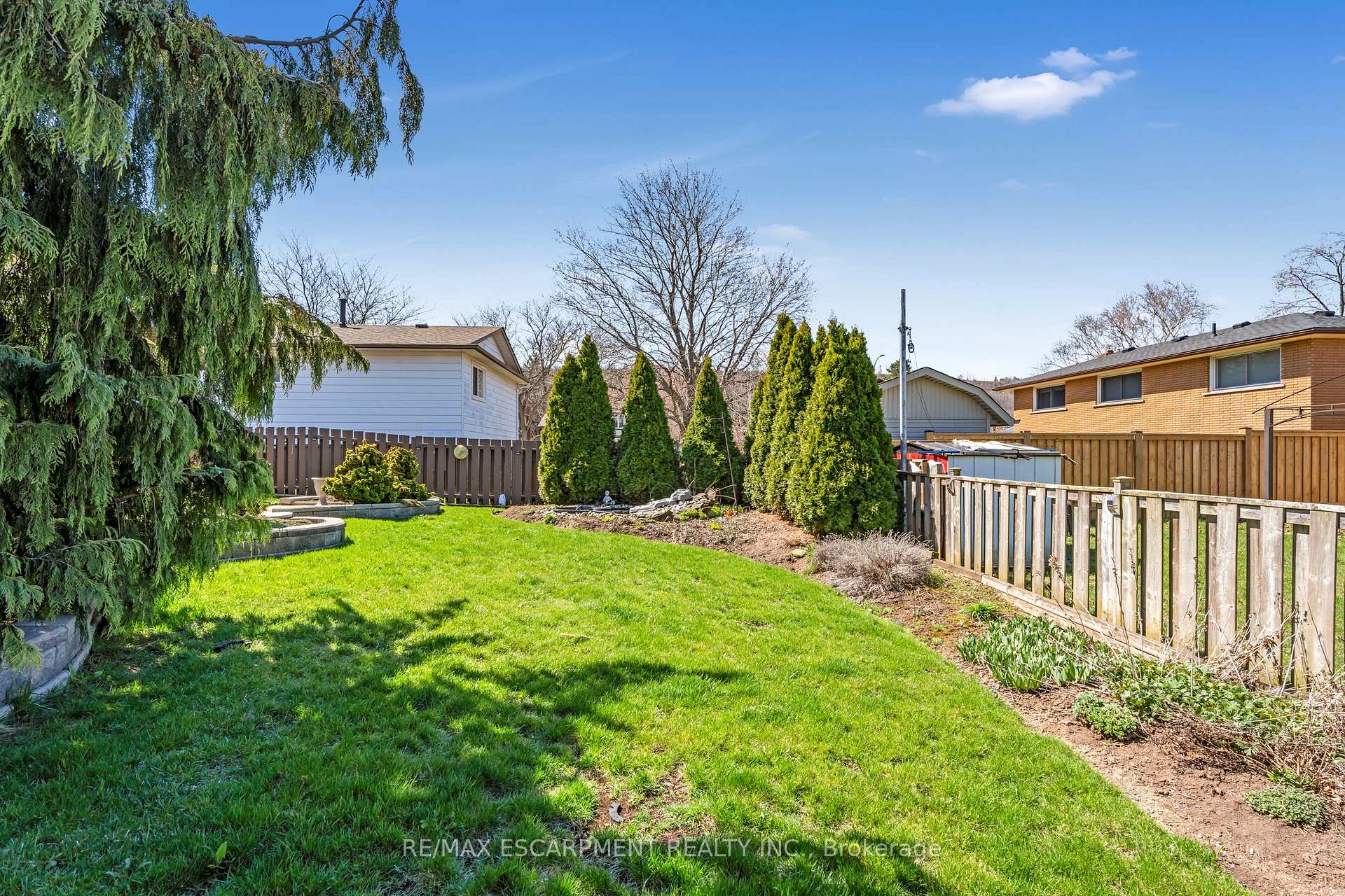 Photo 33 of 6 Memorial Avenue, Hamilton, Stoney Creek — HOMEH
