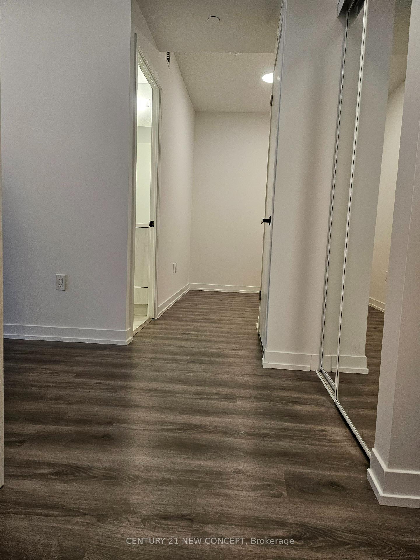 Photo 13 of Unit 1715, 225 Commerce Street, Vaughan, Vaughan Corporate Centre — HOMEH