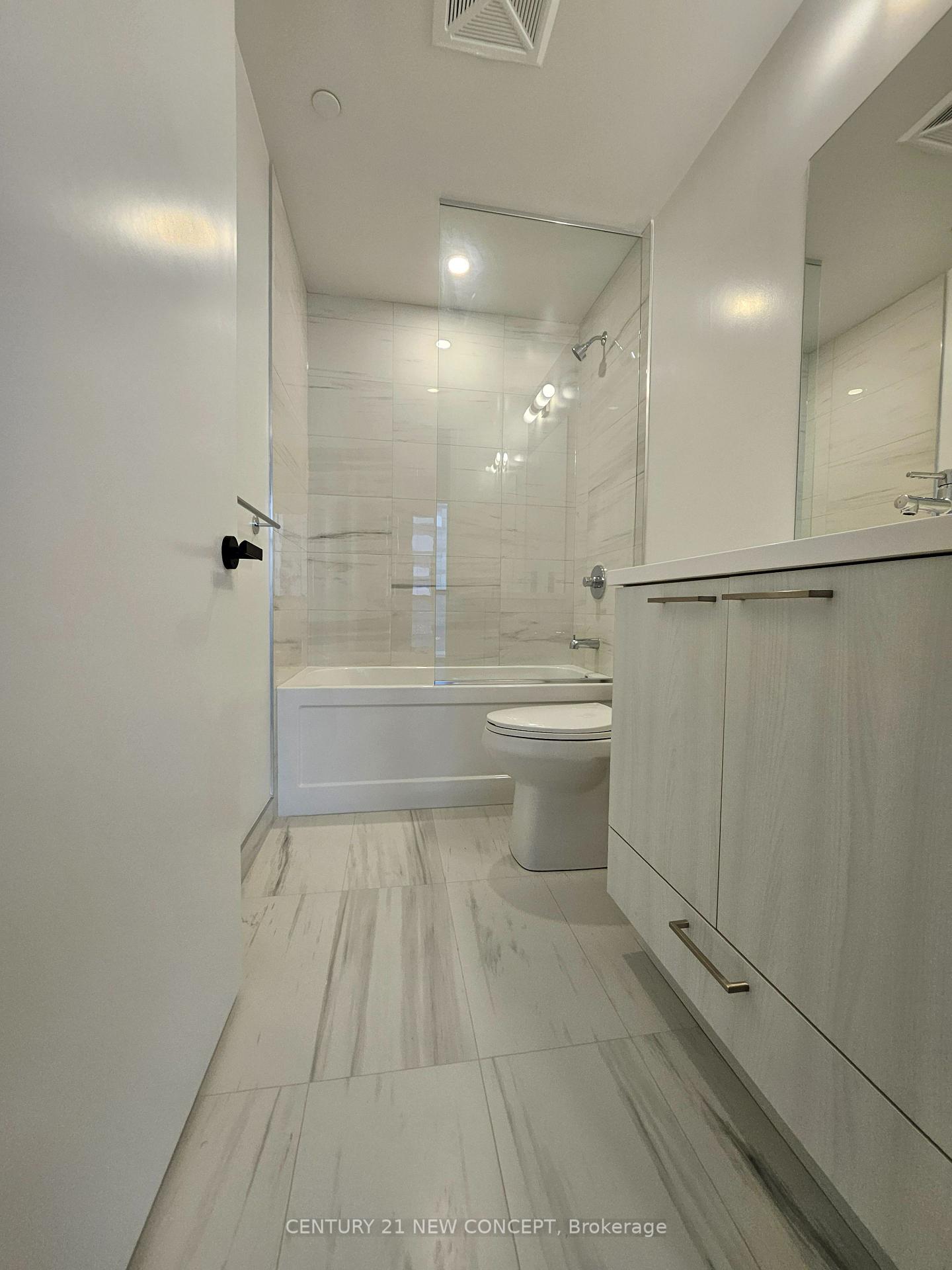 Photo 15 of Unit 1715, 225 Commerce Street, Vaughan, Vaughan Corporate Centre — HOMEH