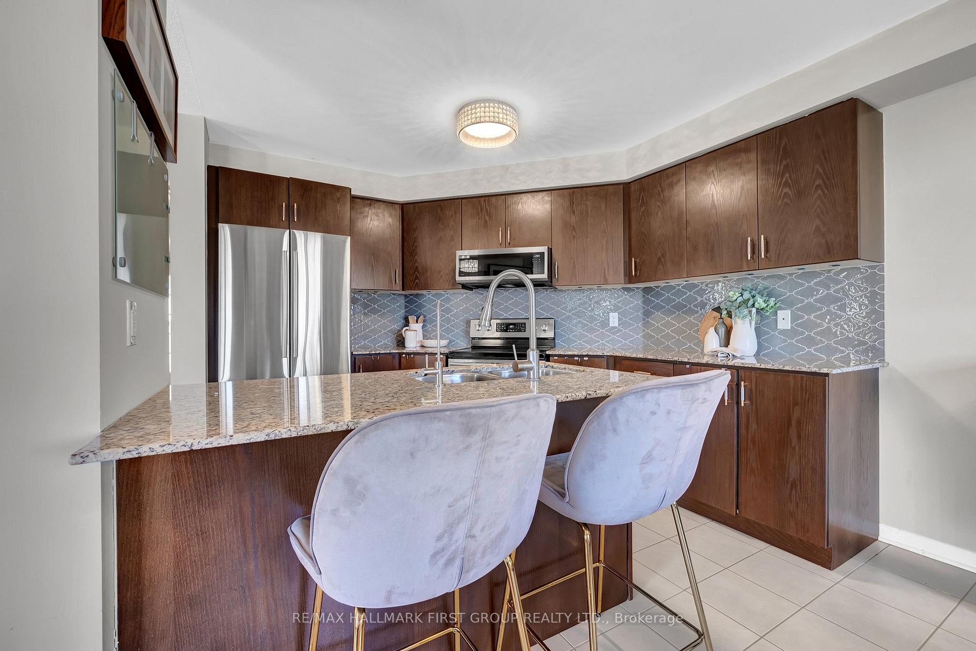 Photo 9 of 78 Richard Davies Crescent, Clarington, Bowmanville — HOMEH