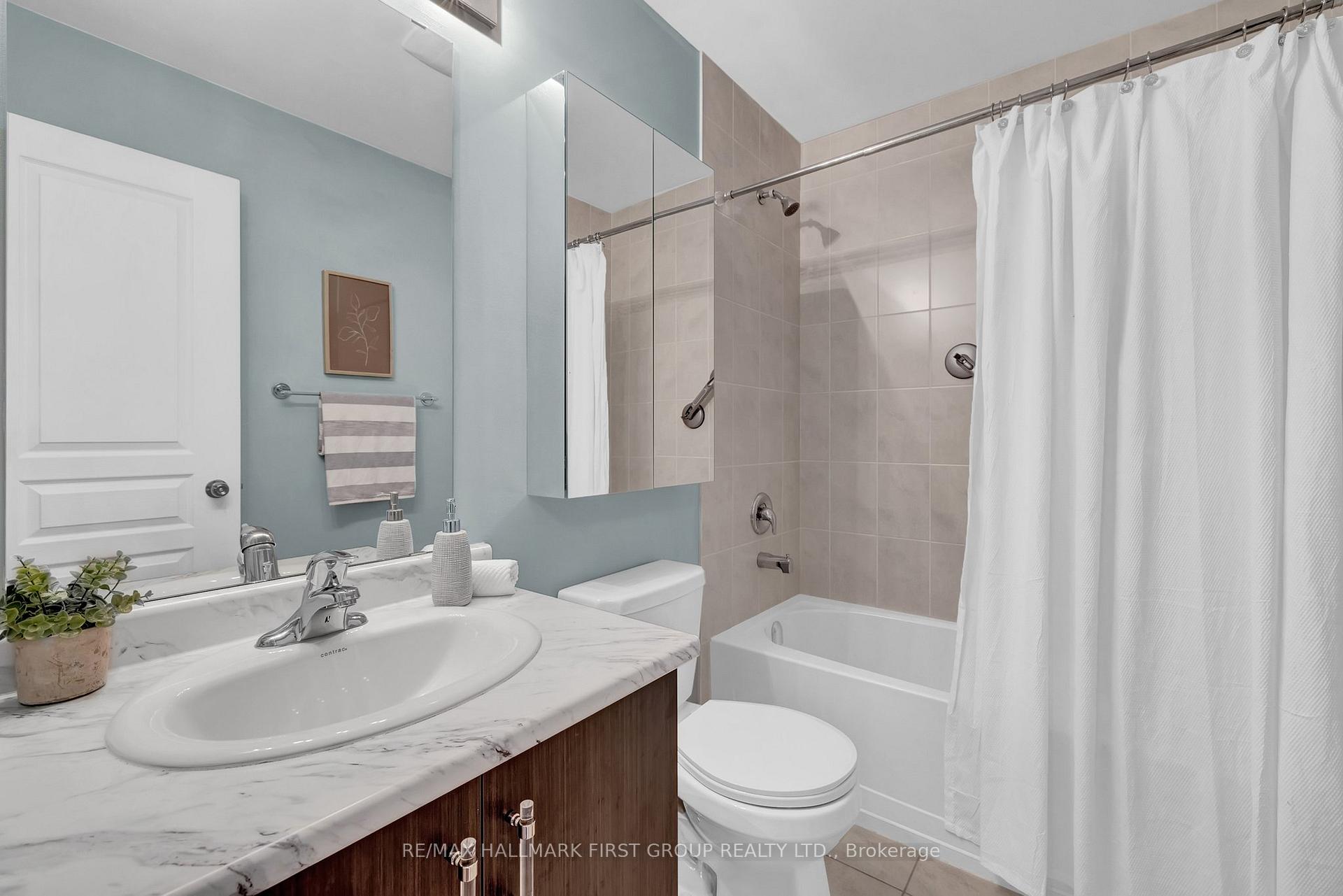 Photo 18 of 78 Richard Davies Crescent, Clarington, Bowmanville — HOMEH