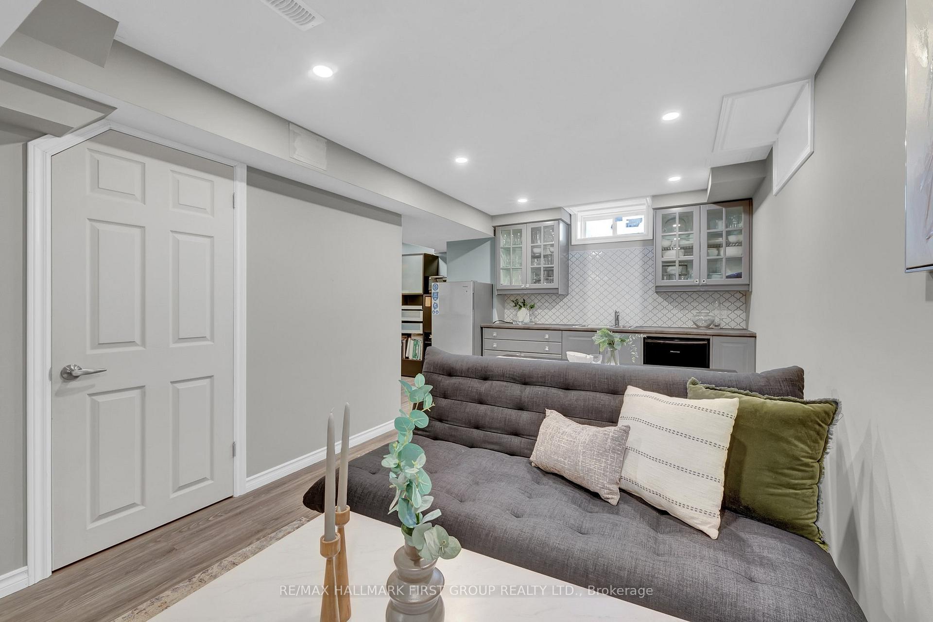 Photo 22 of 78 Richard Davies Crescent, Clarington, Bowmanville — HOMEH