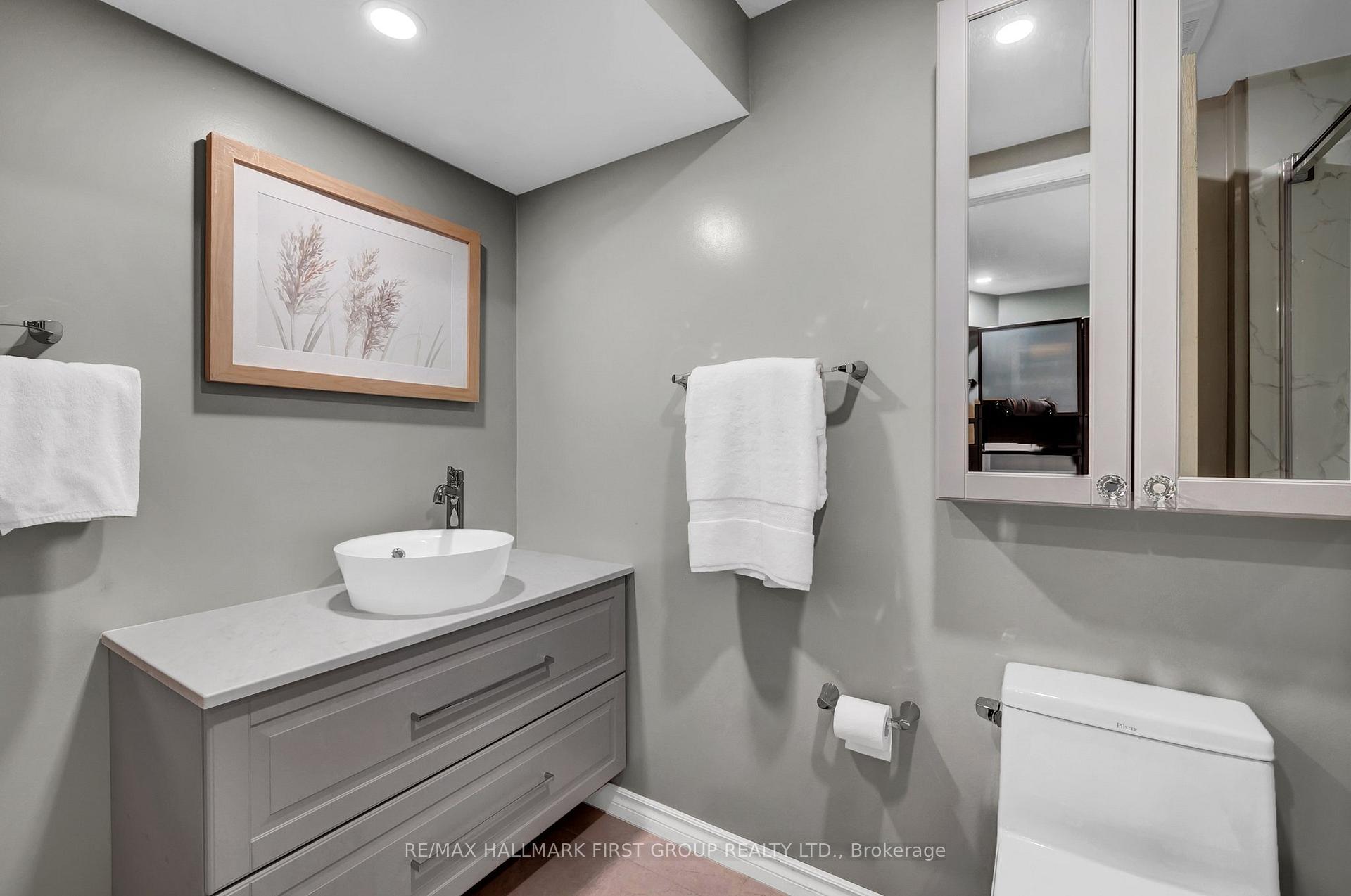 Photo 19 of 78 Richard Davies Crescent, Clarington, Bowmanville — HOMEH