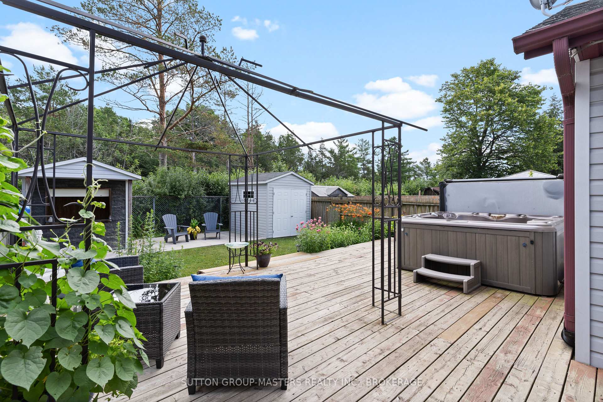 Photo 32 of 122 Sir John Johnson Drive, Loyalist, Bath — HOMEH