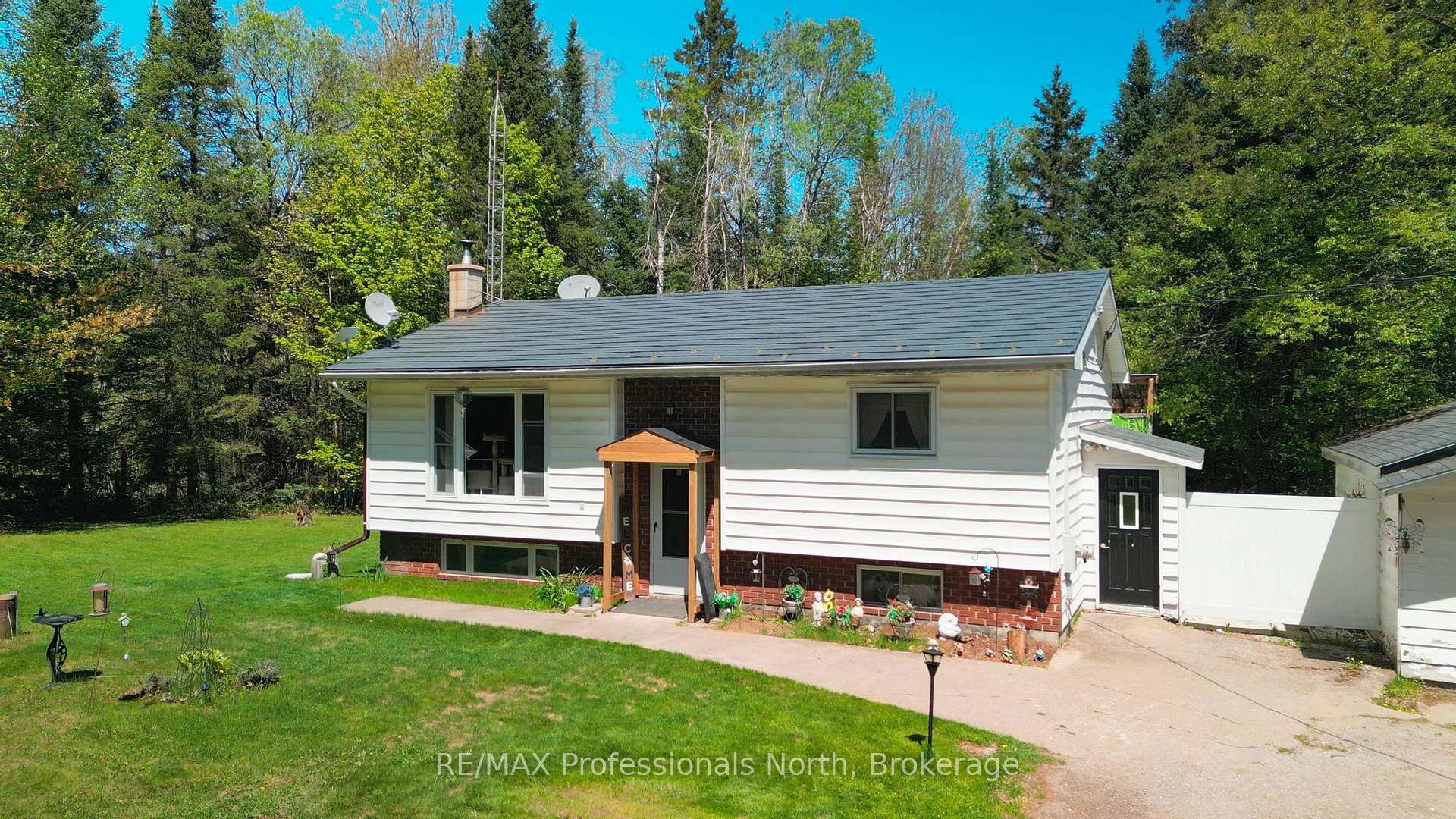 Front of 1204 Bacon Road