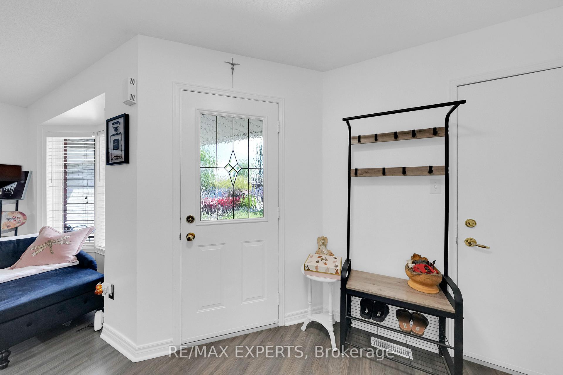 Photo 3 of 83 Gray Avenue, New Tecumseth, Alliston — HOMEH