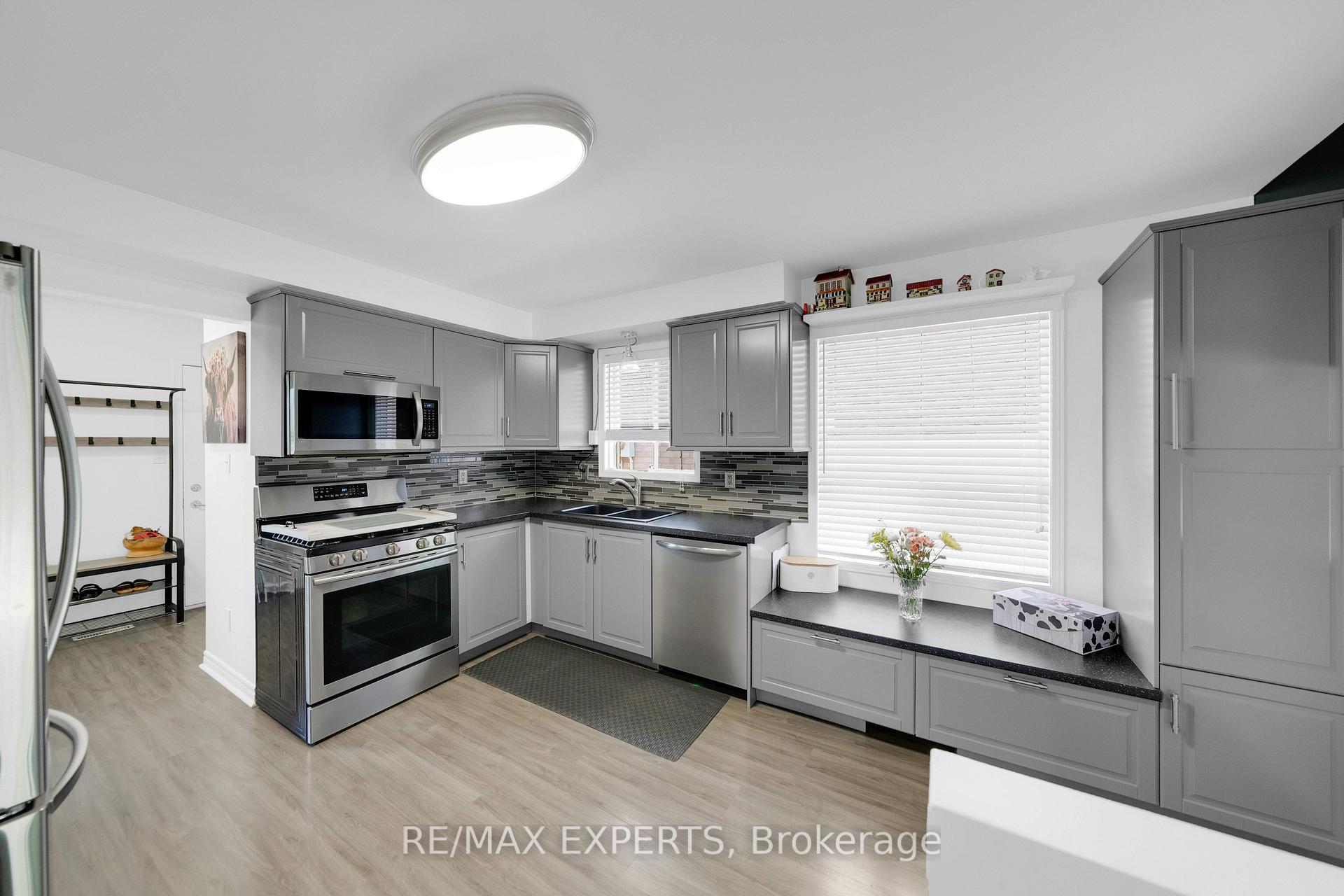 Photo 8 of 83 Gray Avenue, New Tecumseth, Alliston — HOMEH