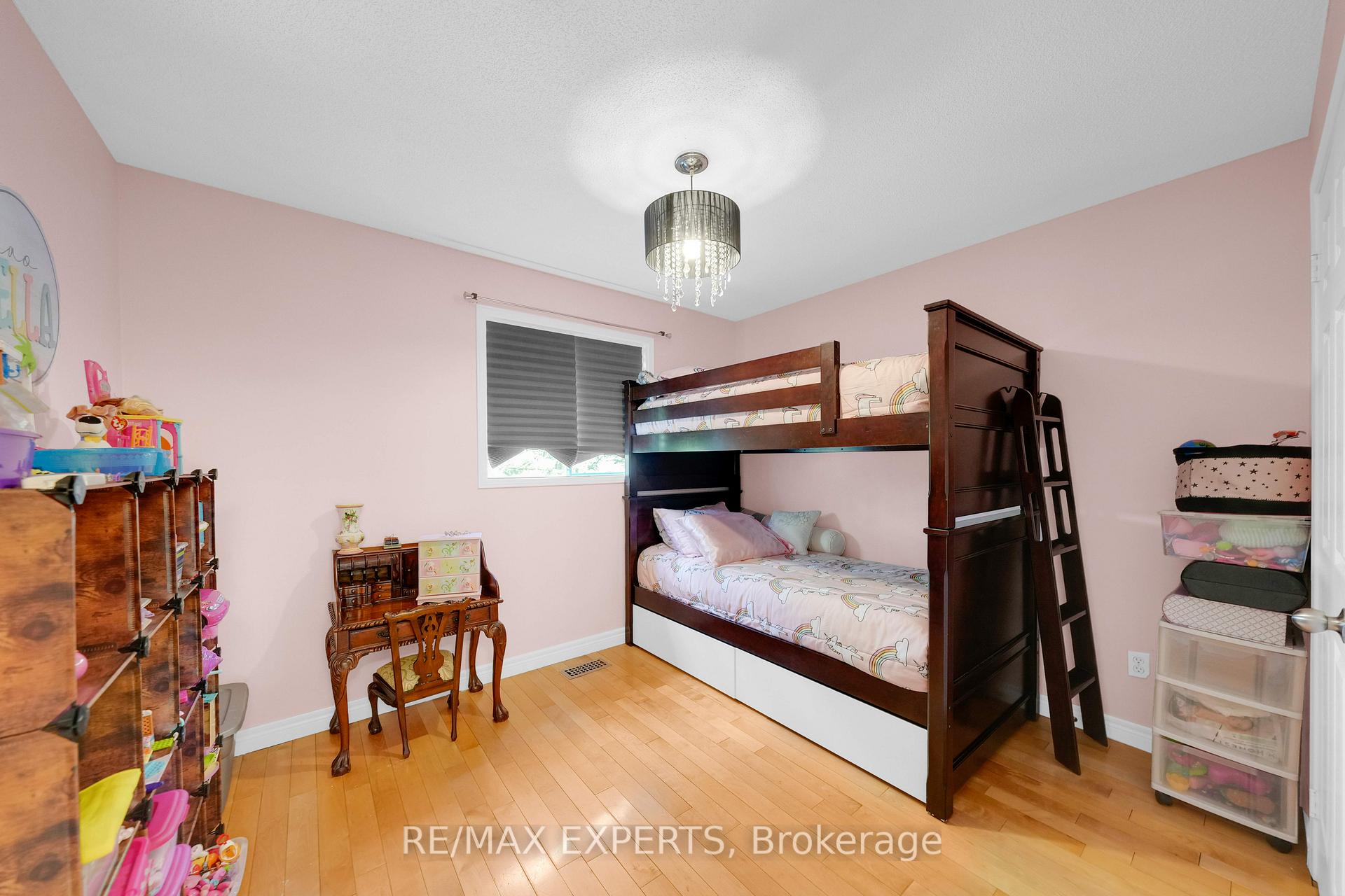 Photo 18 of 83 Gray Avenue, New Tecumseth, Alliston — HOMEH