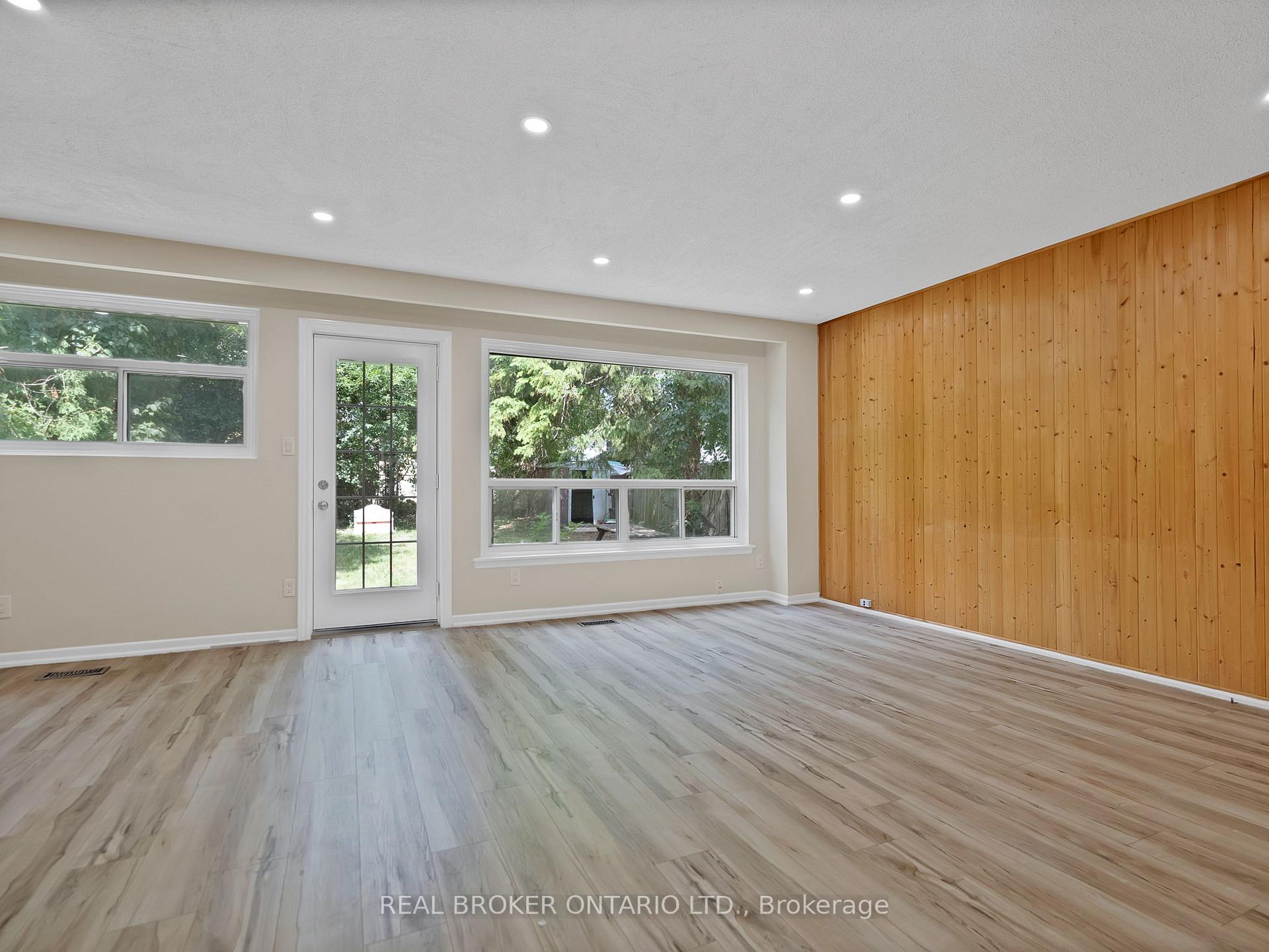 Photo 6 of 51 Newstead Crescent, Brampton, Madoc — HOMEH