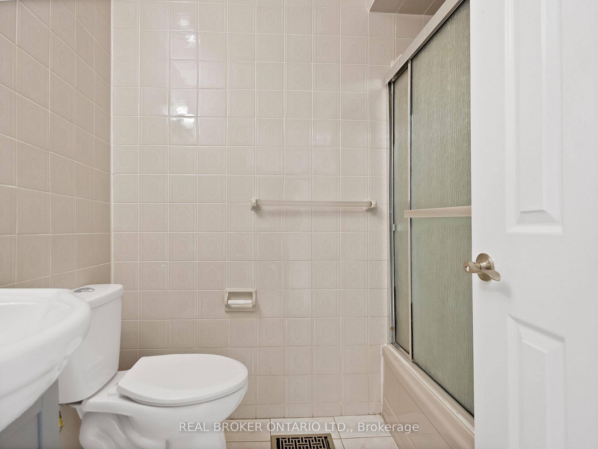 Photo 18 of 51 Newstead Crescent, Brampton, Madoc — HOMEH