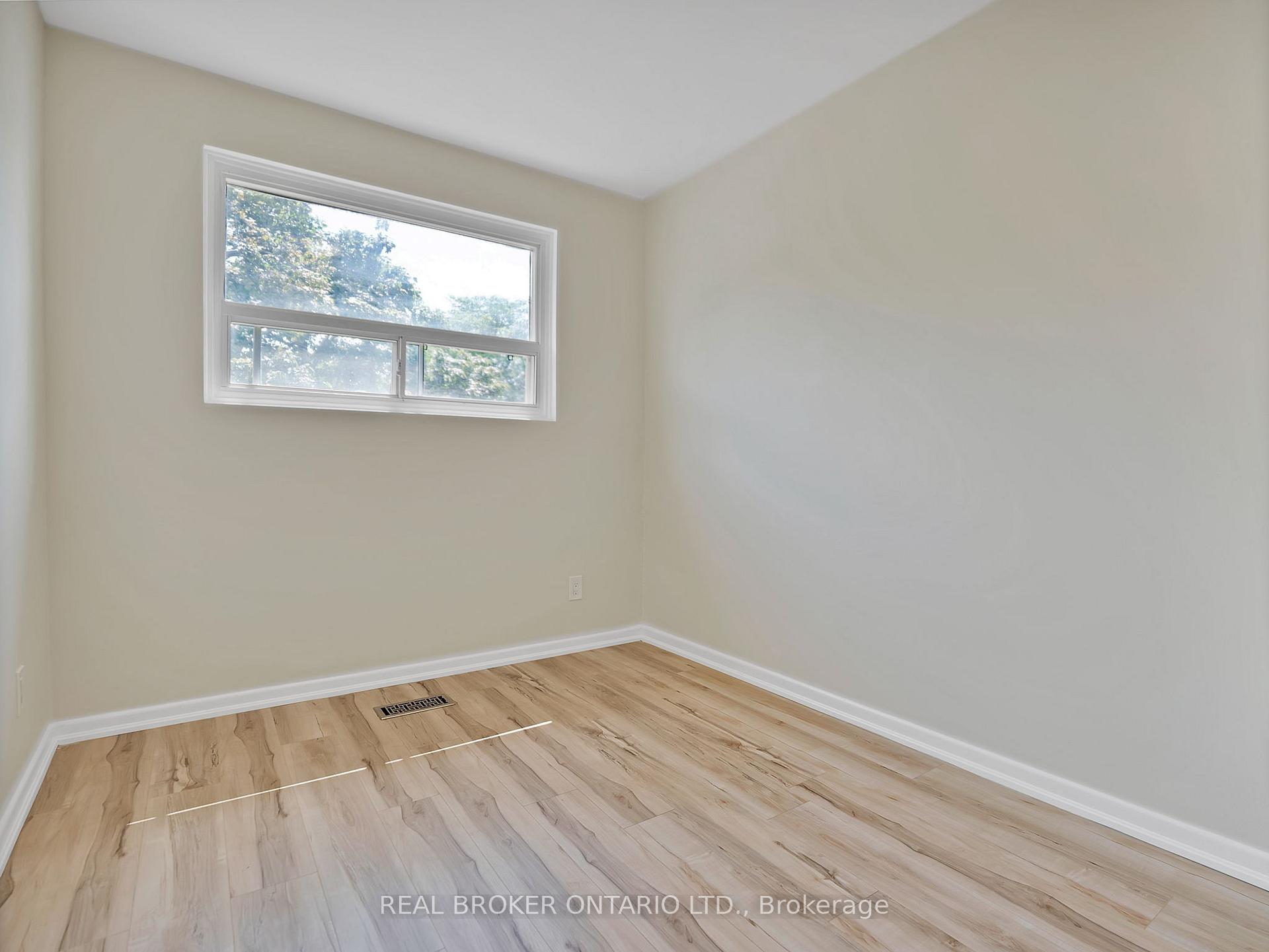 Photo 16 of 51 Newstead Crescent, Brampton, Madoc — HOMEH