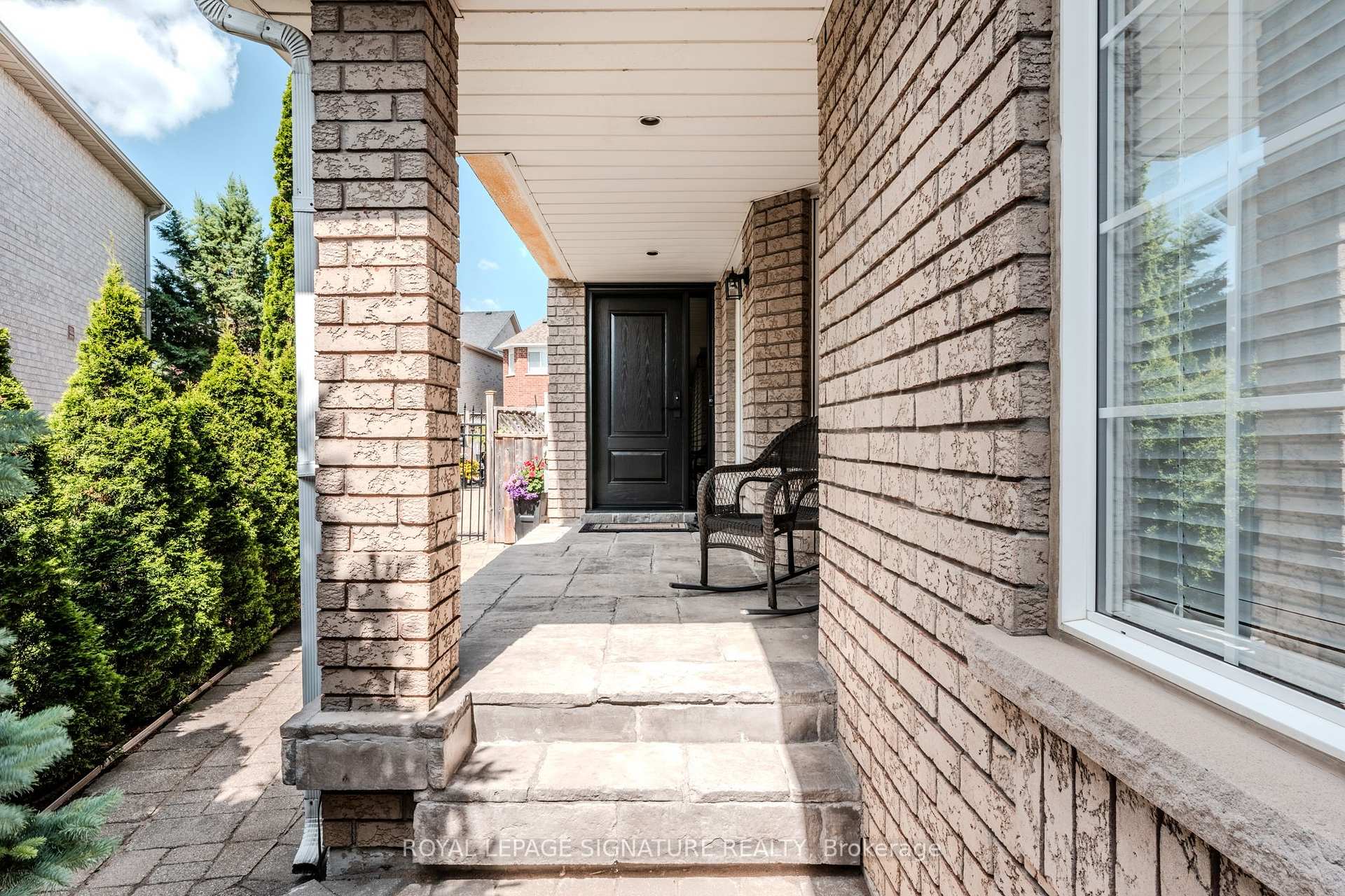 Photo 9 of 9 Humbershed Crescent, Caledon, Bolton West — HOMEH