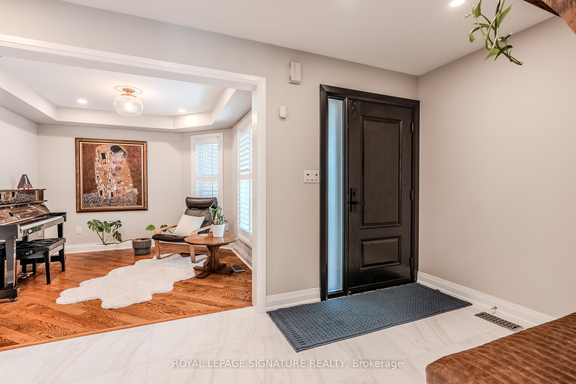 Photo 3 of 9 Humbershed Crescent, Caledon, Bolton West — HOMEH