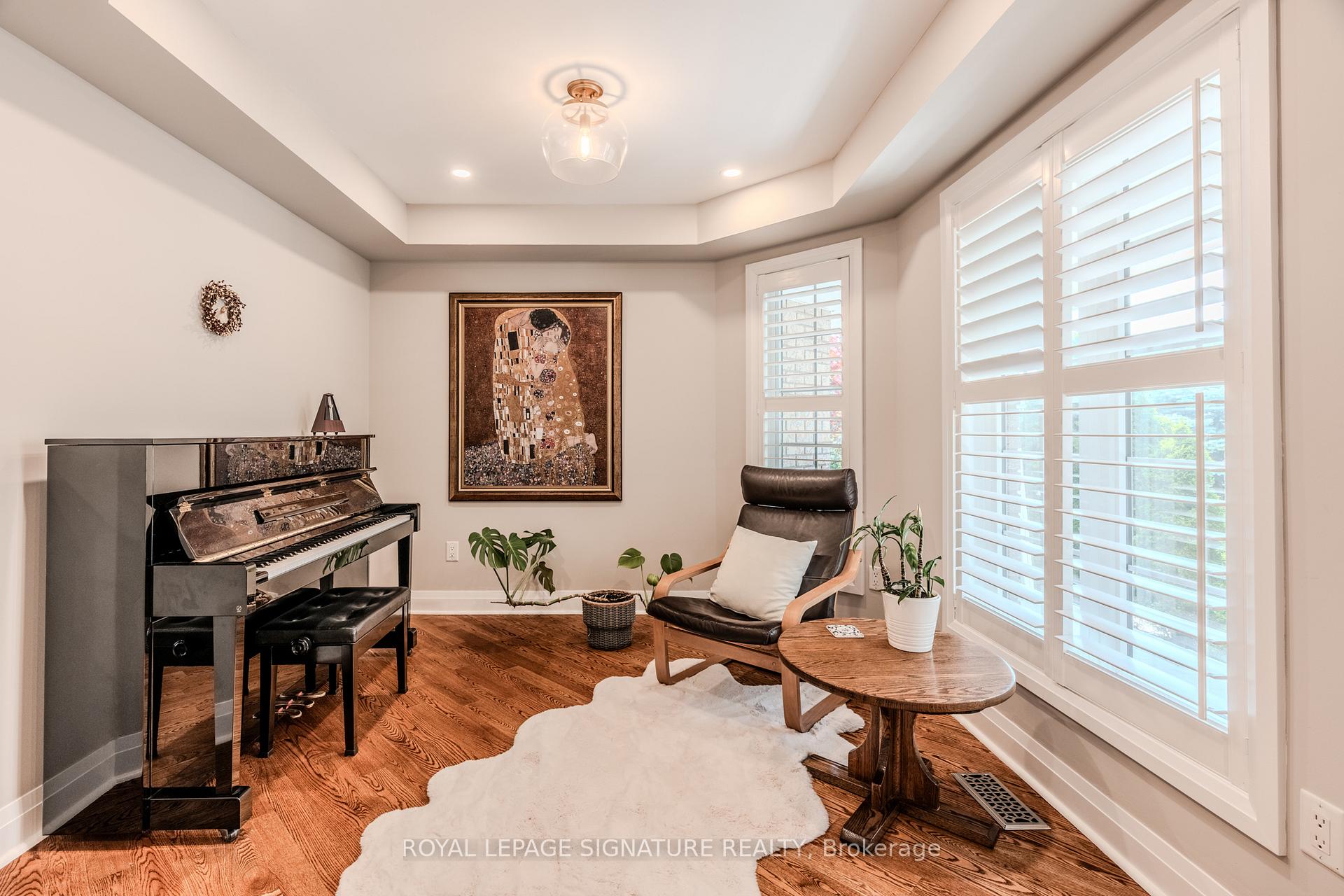 Photo 12 of 9 Humbershed Crescent, Caledon, Bolton West — HOMEH